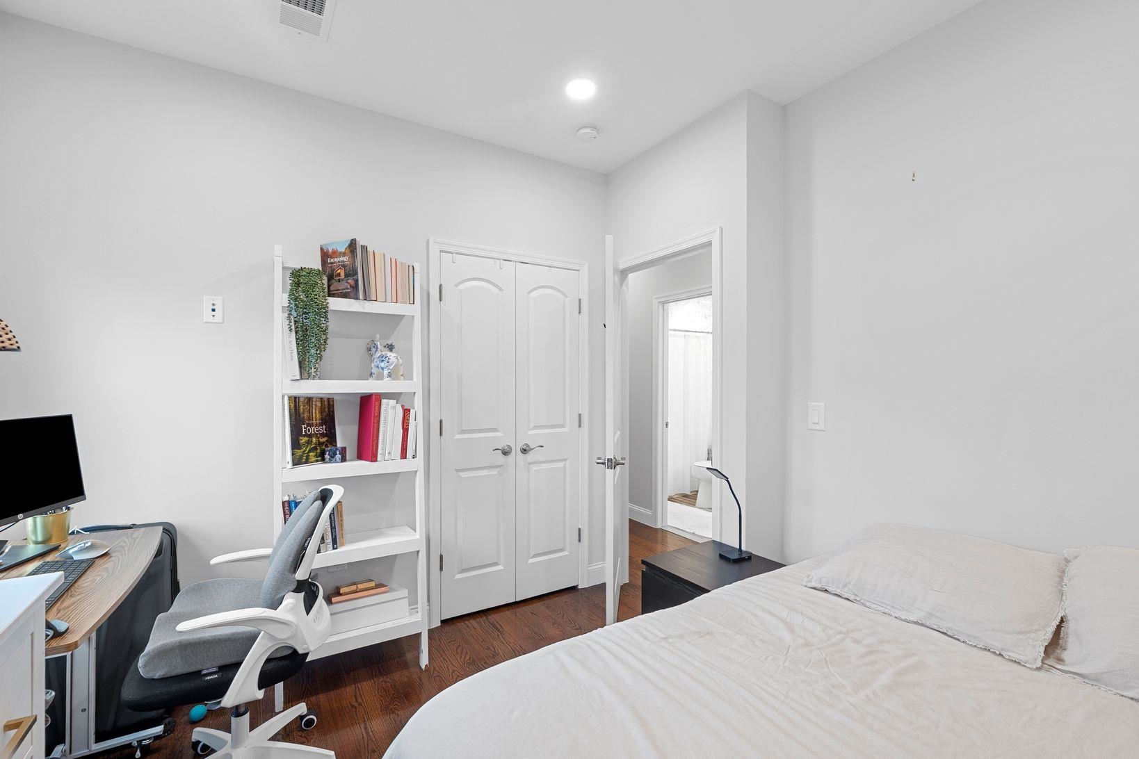 42 GRACE ST Unit: 2A