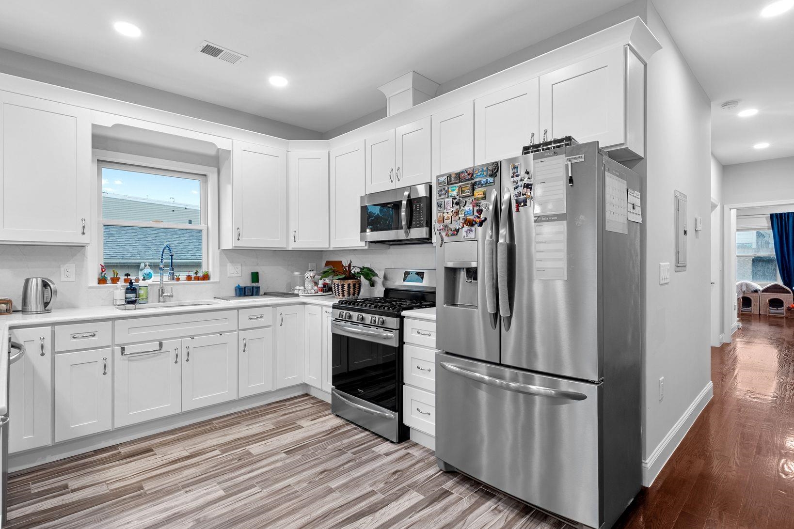 42 GRACE ST Unit: 2A