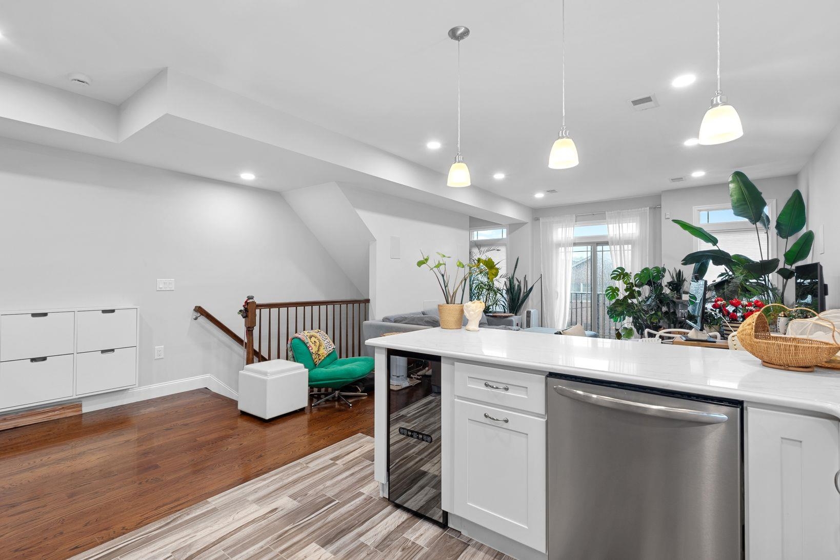 42 GRACE ST Unit: 2A
