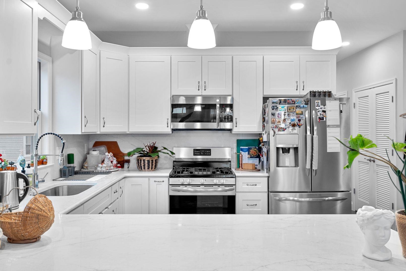 42 GRACE ST Unit: 2A
