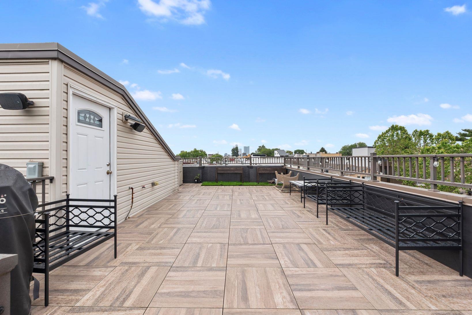 42 GRACE ST Unit: 2A