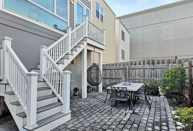 414 1ST ST Unit: 1