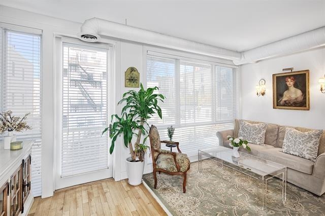 414 1ST ST Unit: 1