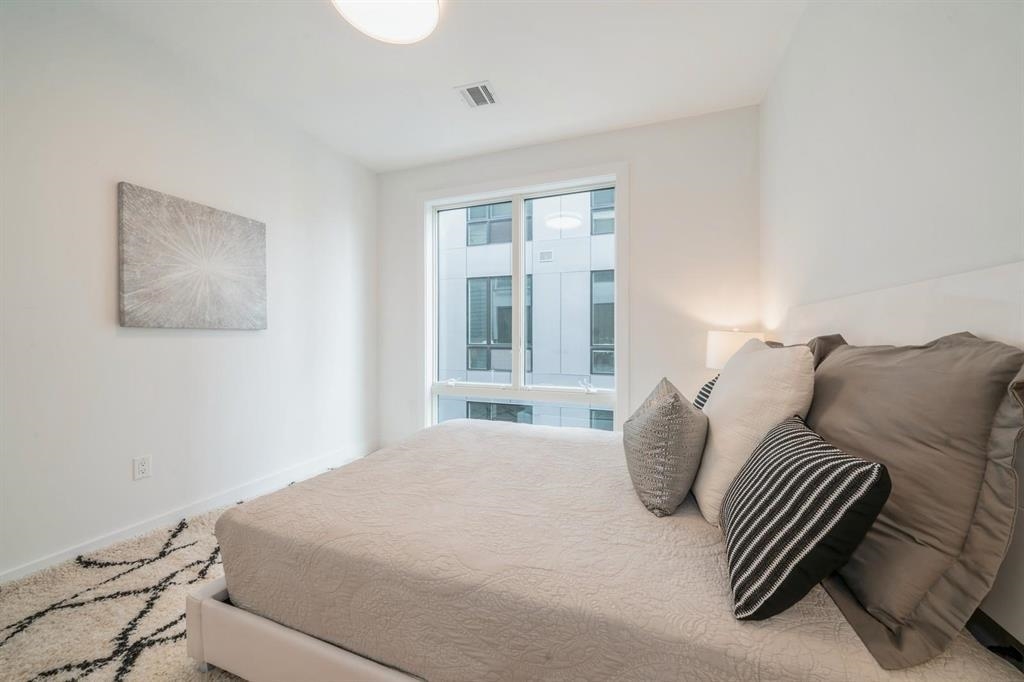 160 BRUNSWICK ST Unit: 403