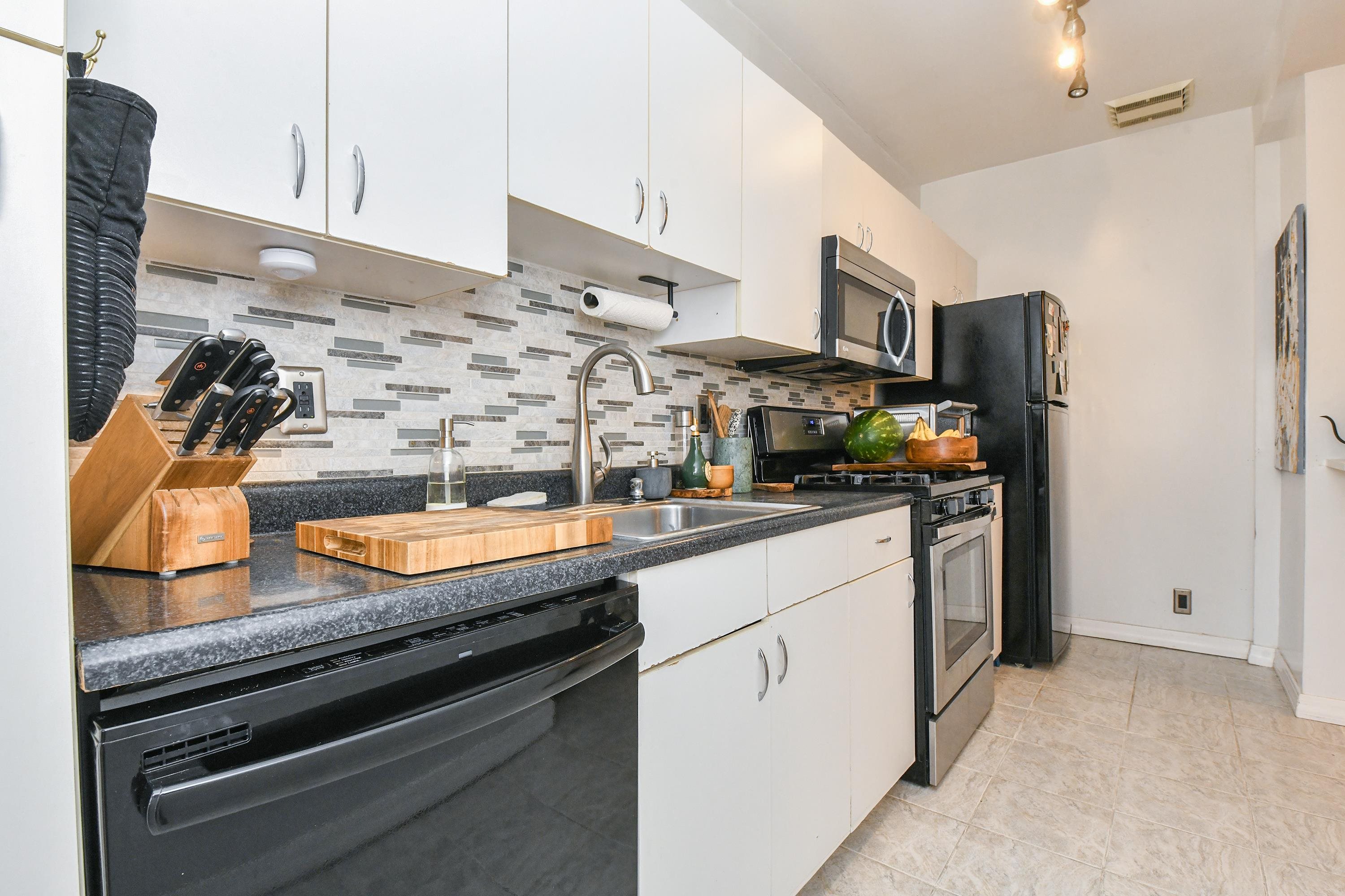 29-33 51ST ST Unit: B5
