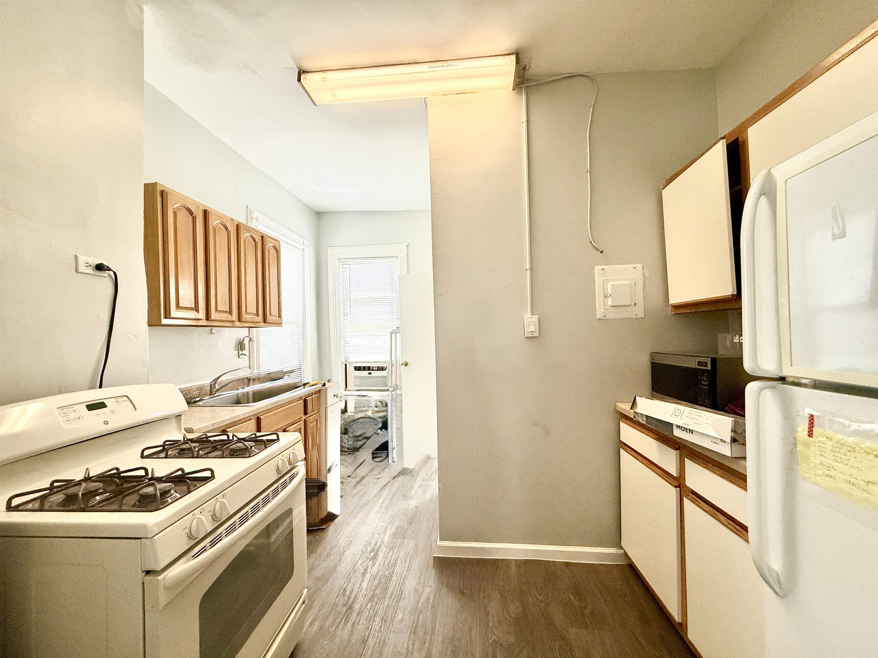 366 CENTRAL AVE Unit: 3R
