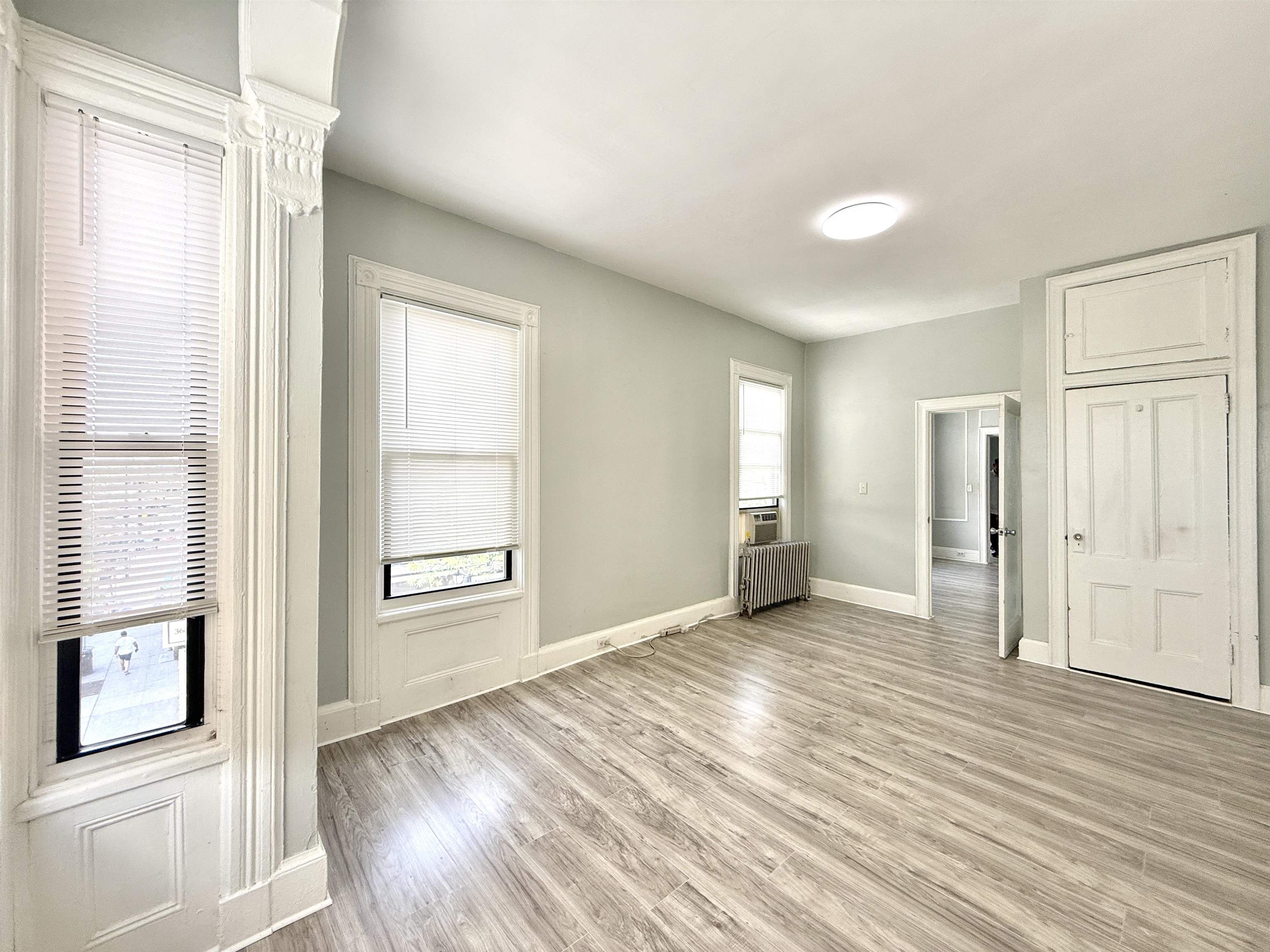 366 CENTRAL AVE Unit: 3R