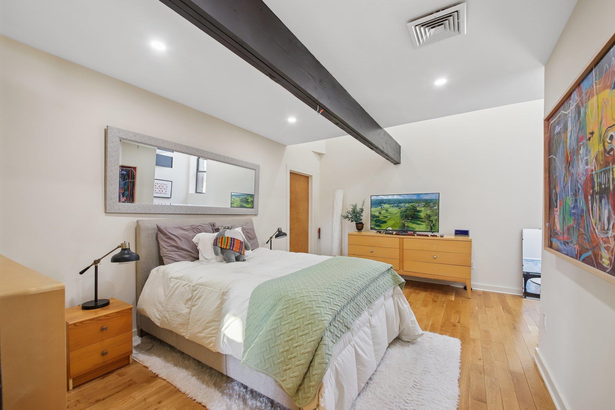 299 PAVONIA AVE Unit: 3-10
