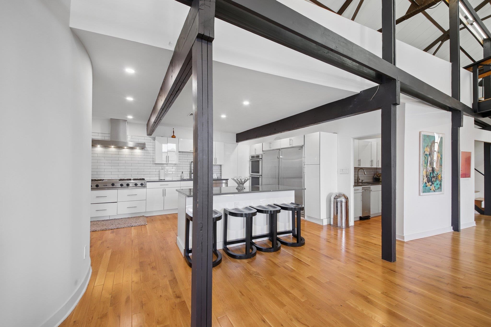 299 PAVONIA AVE Unit: 3-10