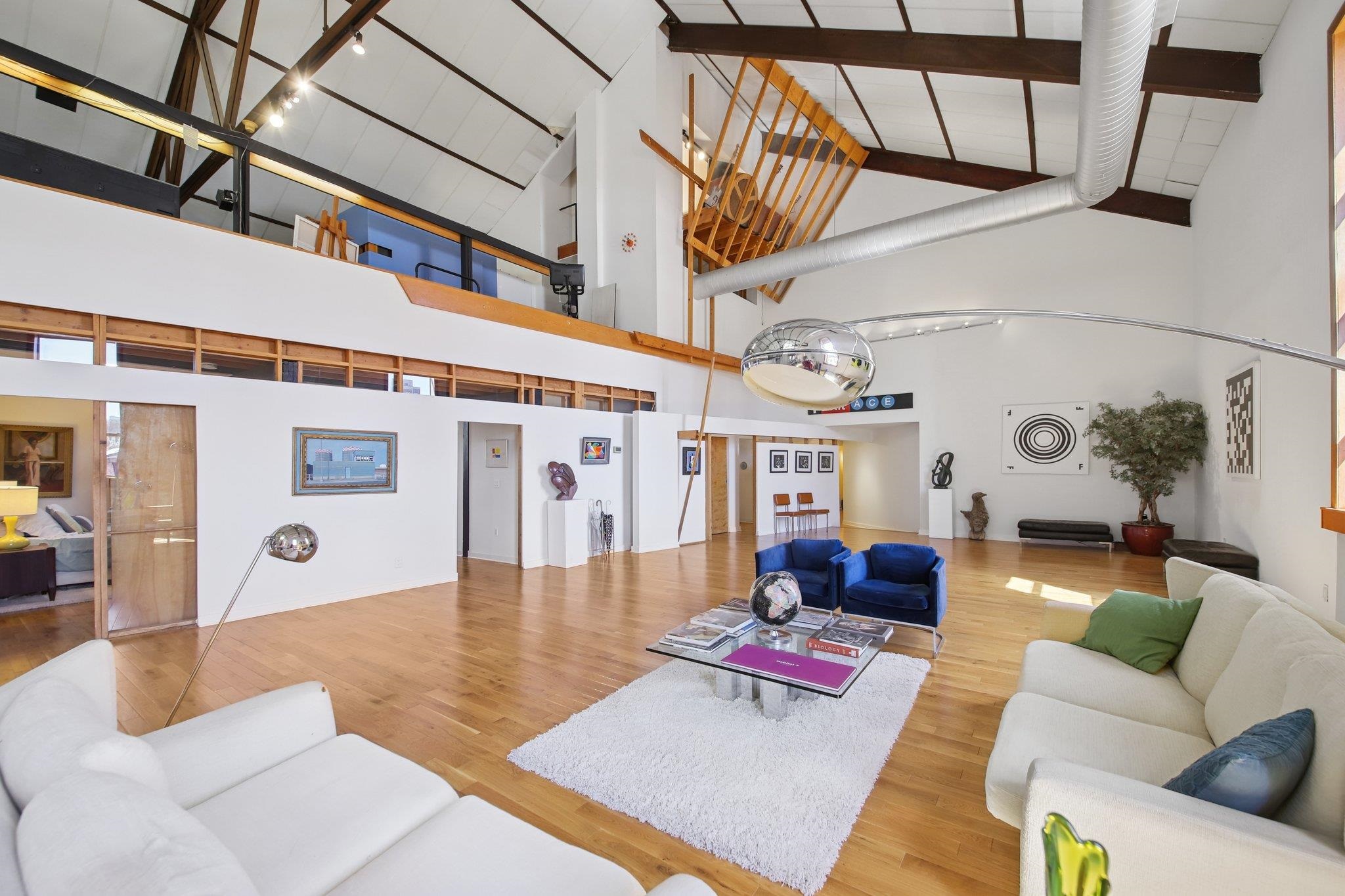 299 PAVONIA AVE Unit: 3-10