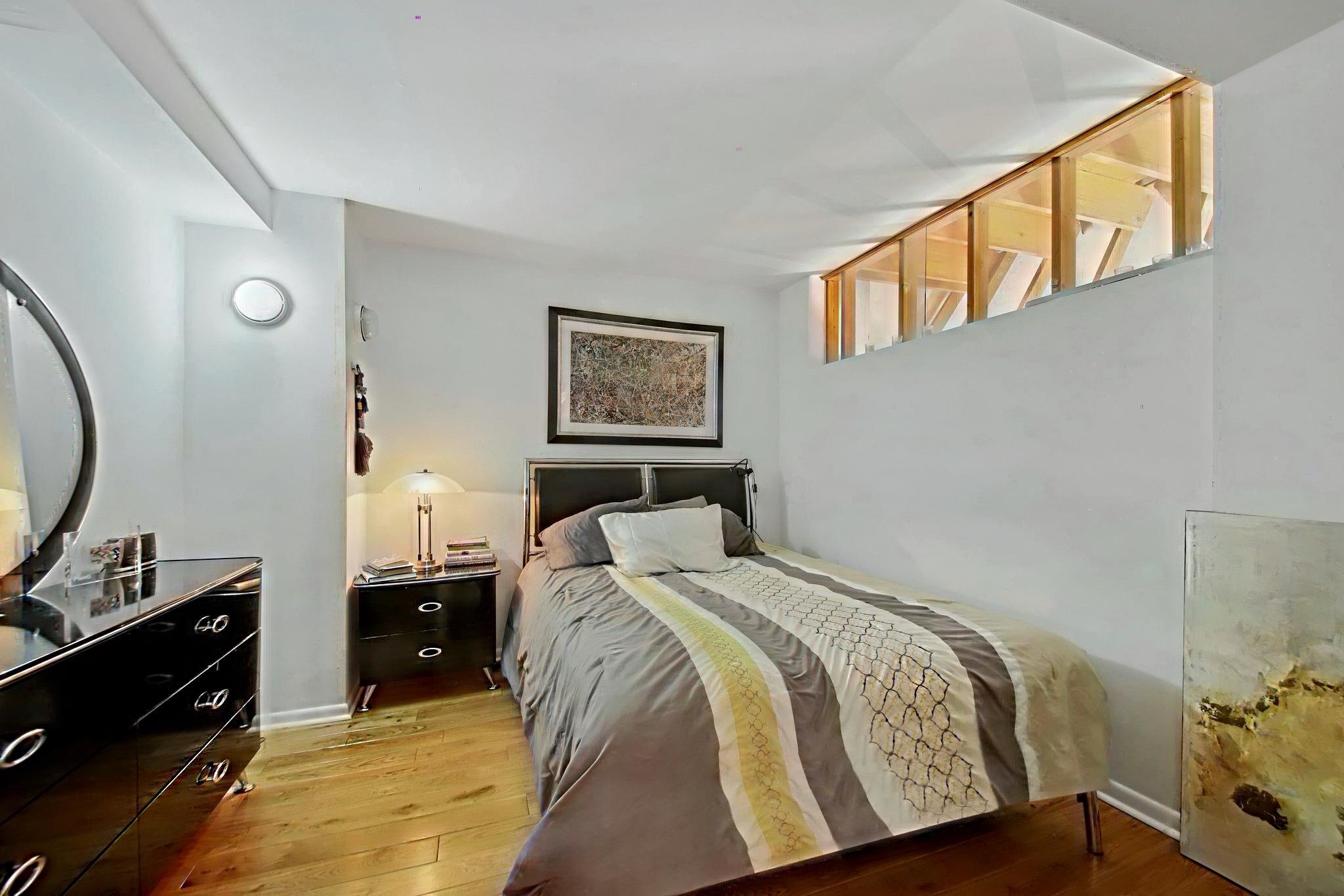 299 PAVONIA AVE Unit: 3-10