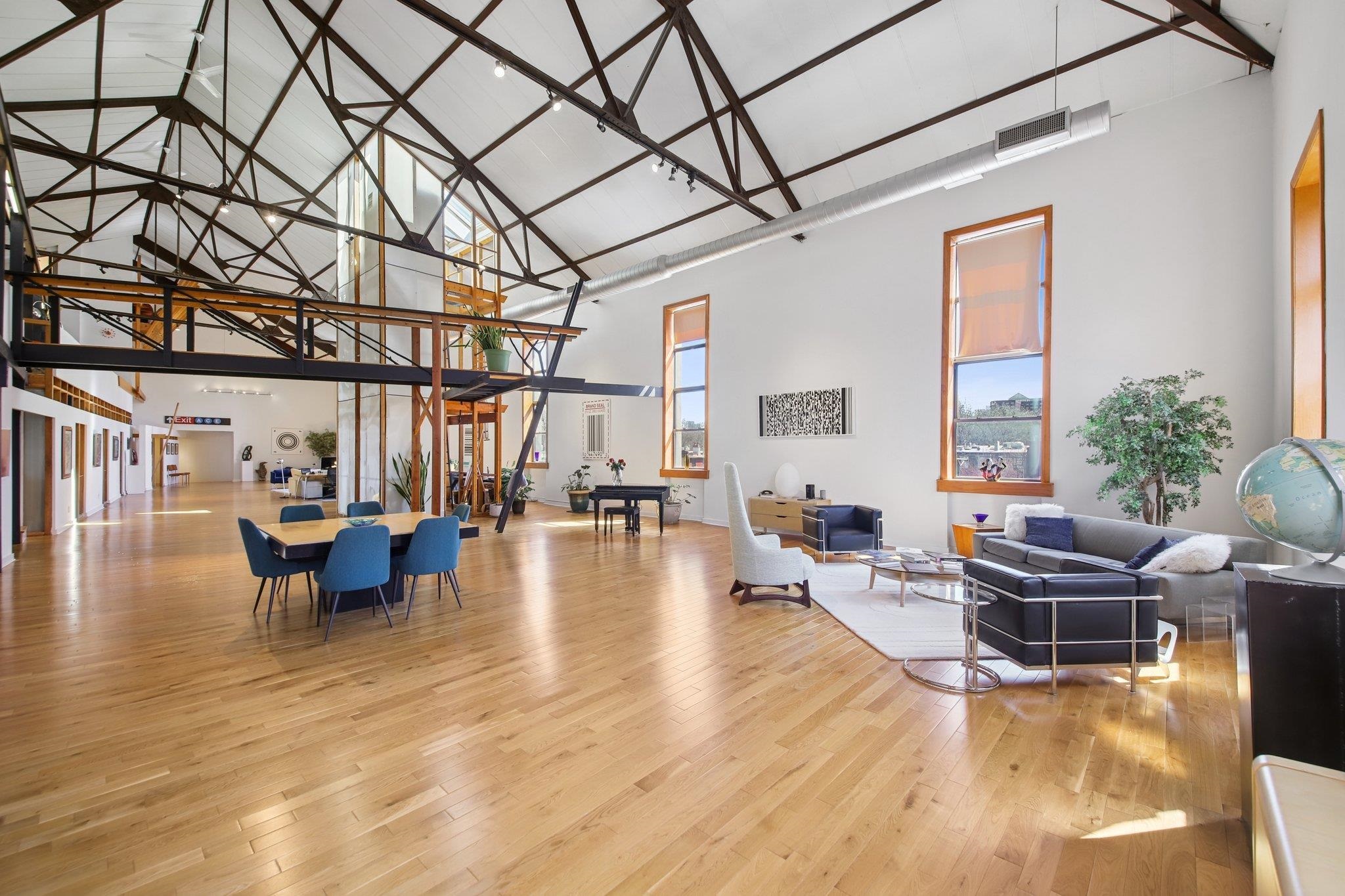 299 PAVONIA AVE Unit: 3-10