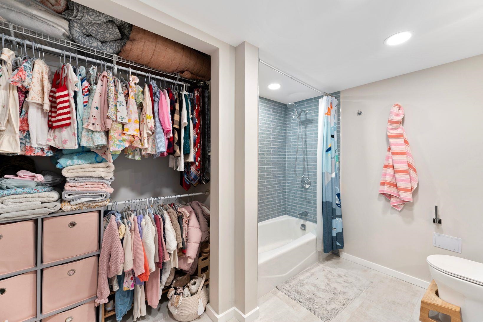 200 SHEARWATER CT WEST Unit: 52