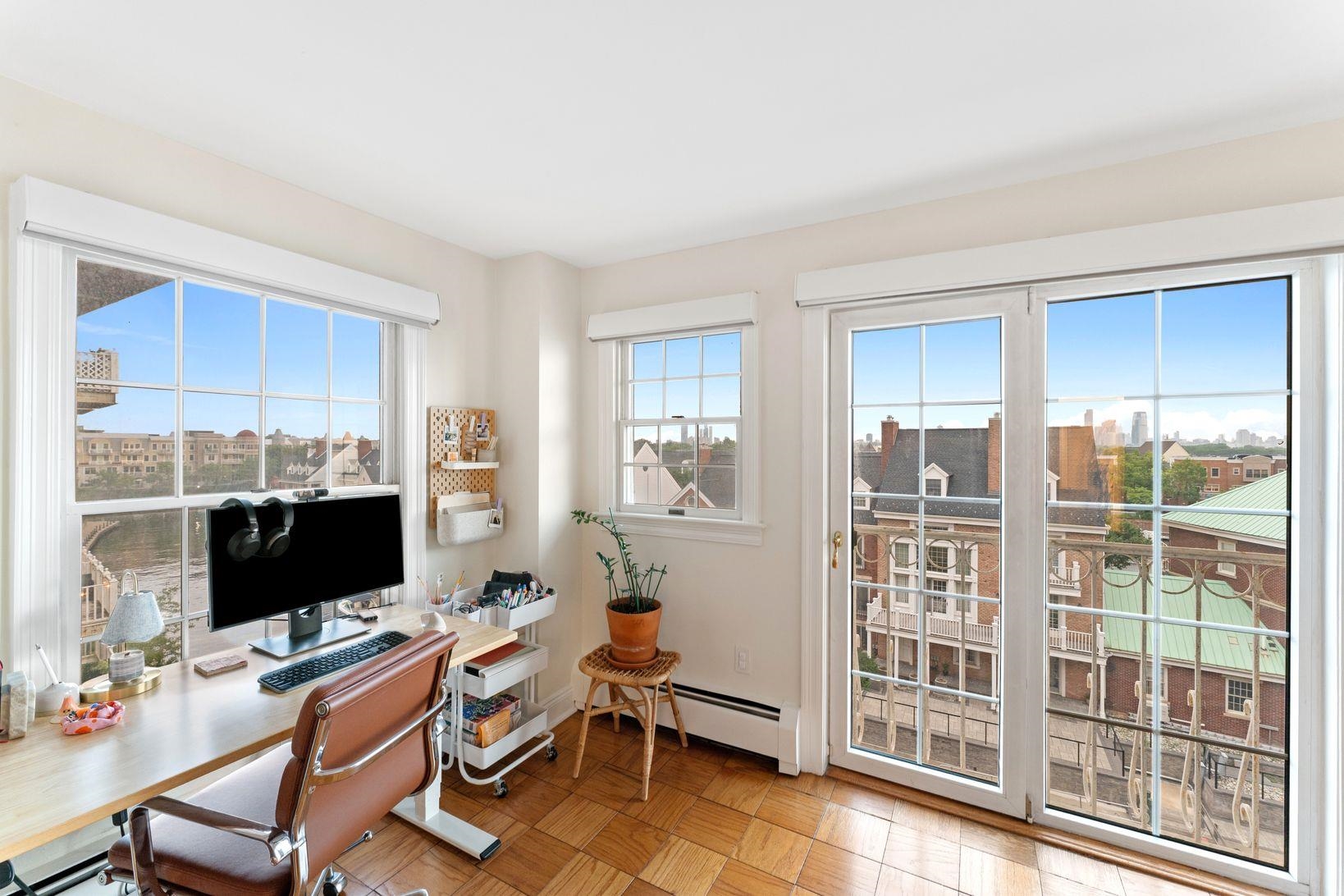 200 SHEARWATER CT WEST Unit: 52