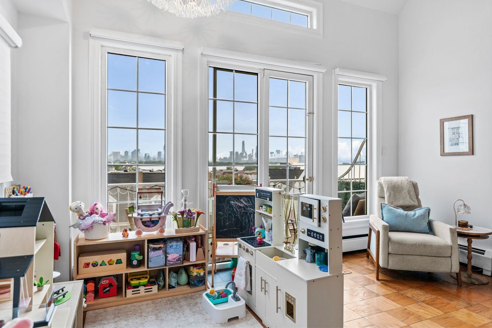 200 SHEARWATER CT WEST Unit: 52