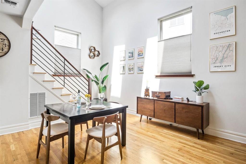 9 COLES ST Unit: 10