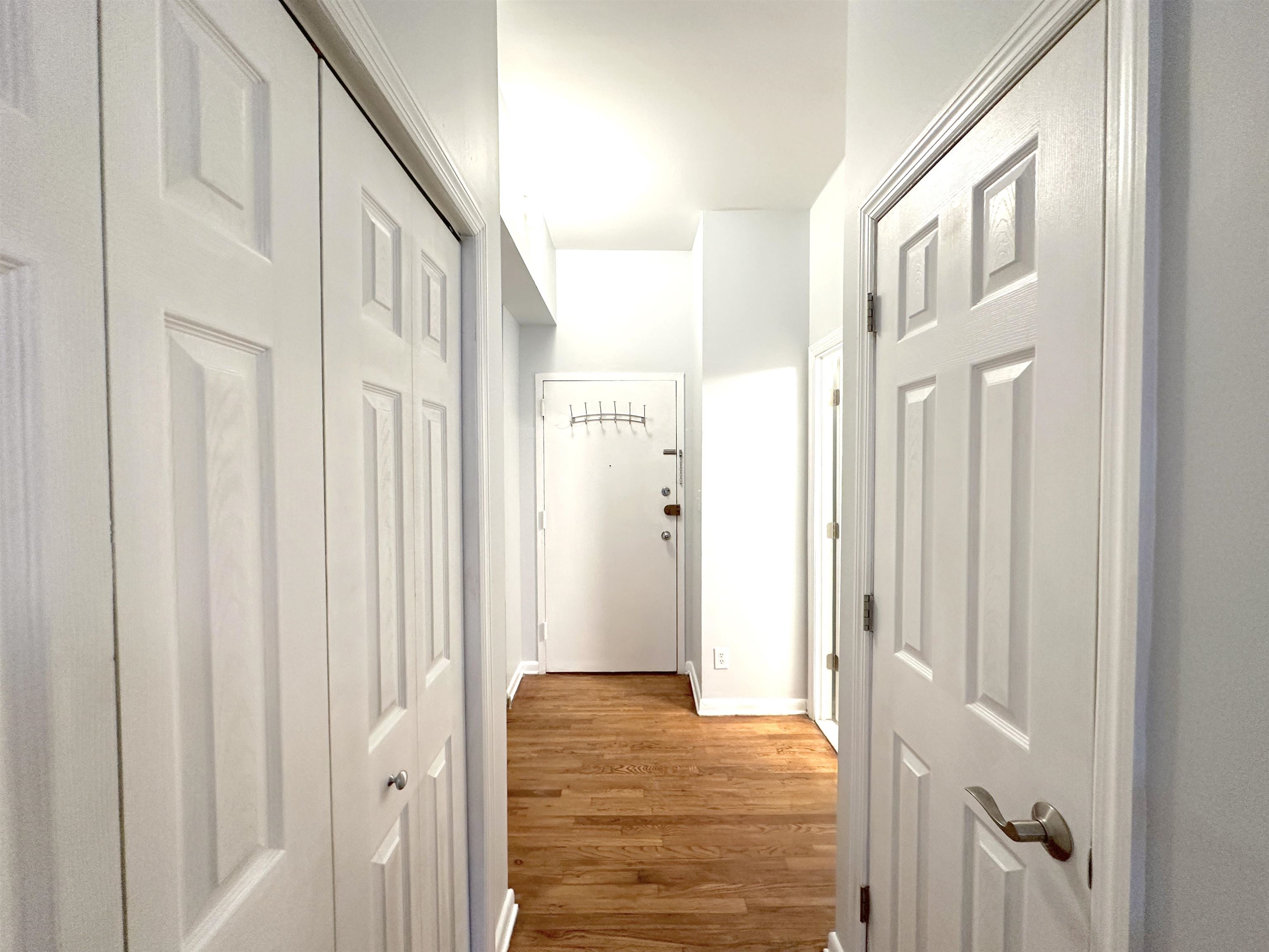 227 CHRISTOPHER COLUMBUS DR Unit: 219B