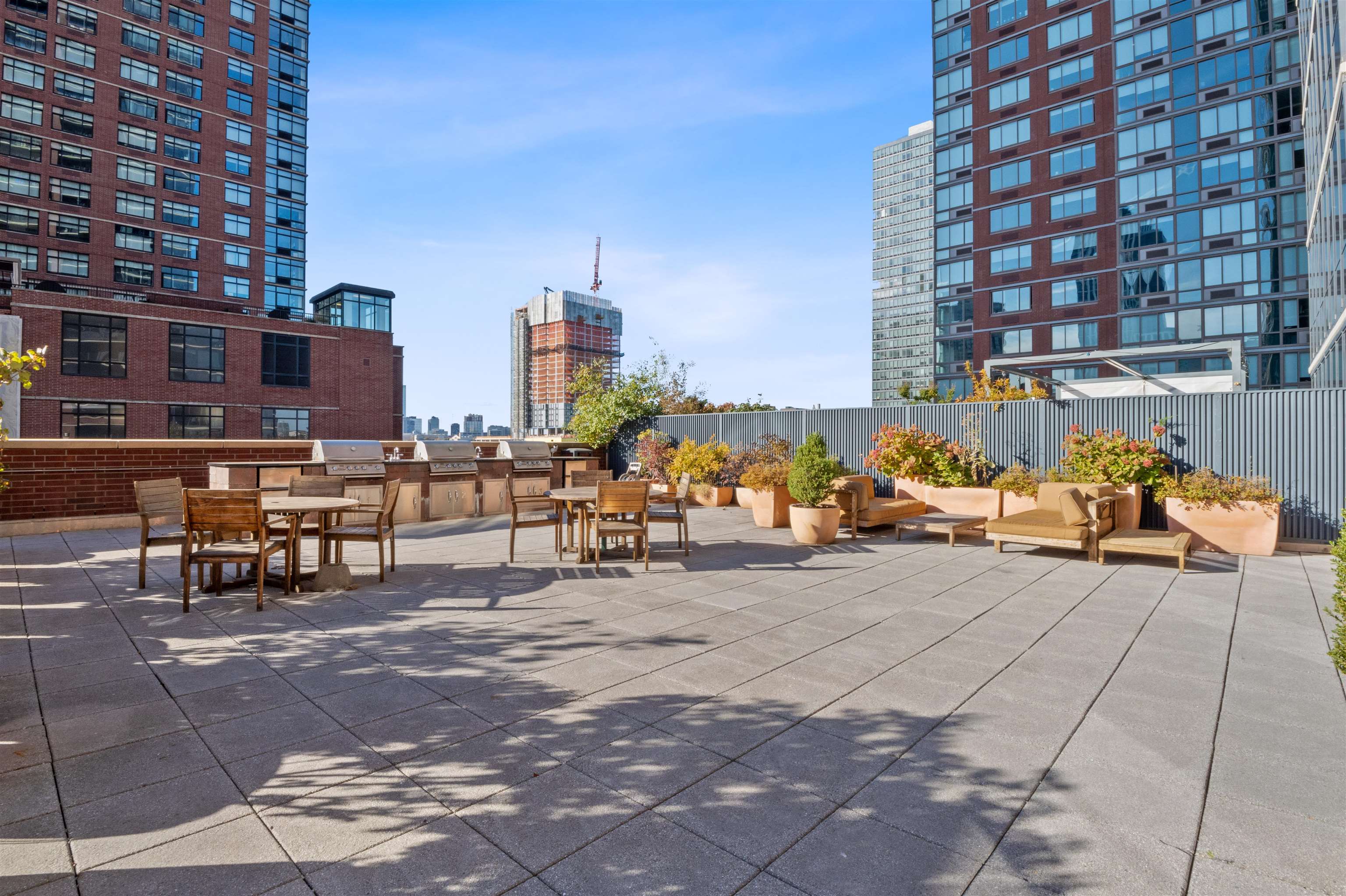 389 WASHINGTON ST Unit: 15E