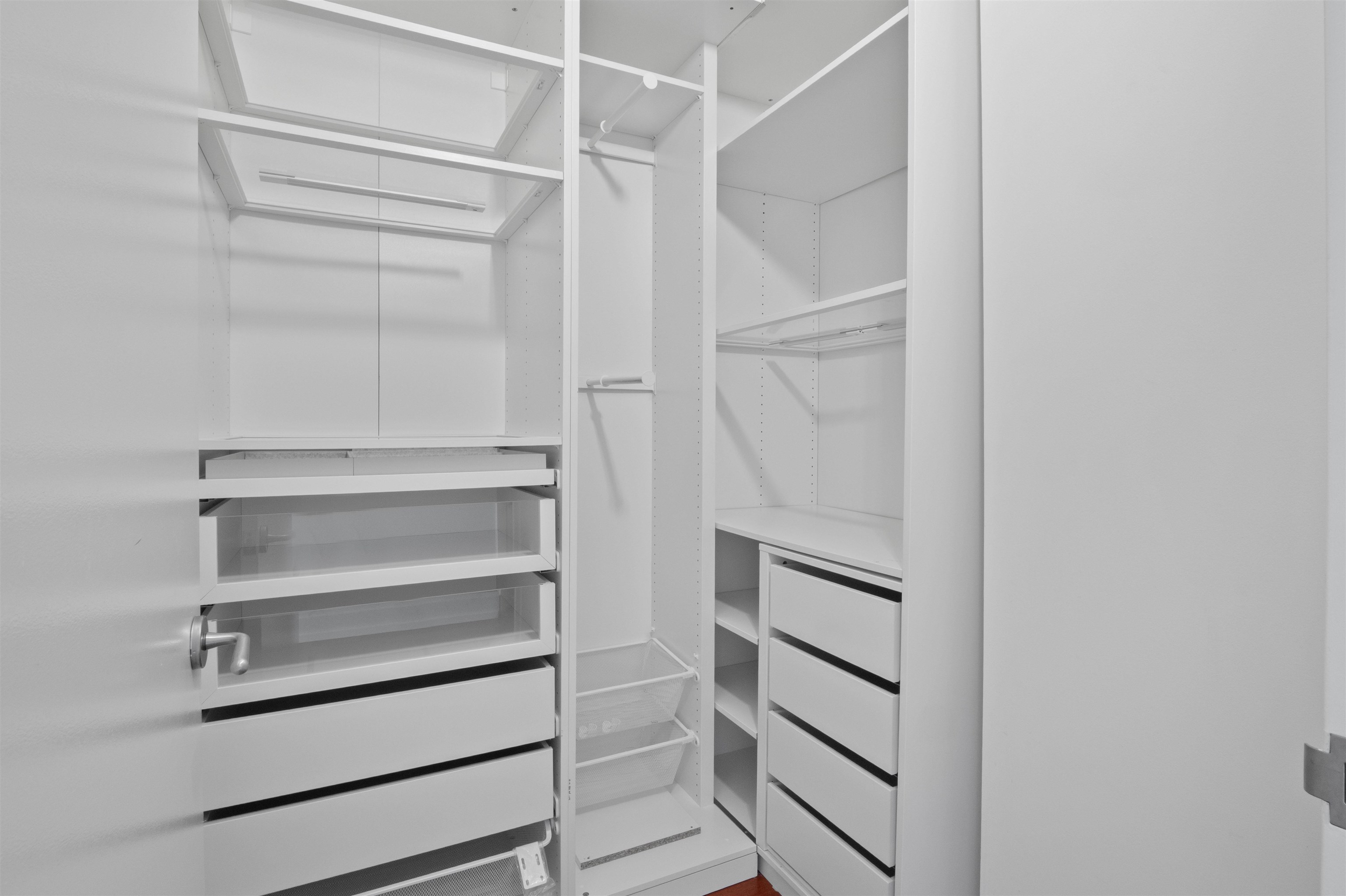 389 WASHINGTON ST Unit: 15E