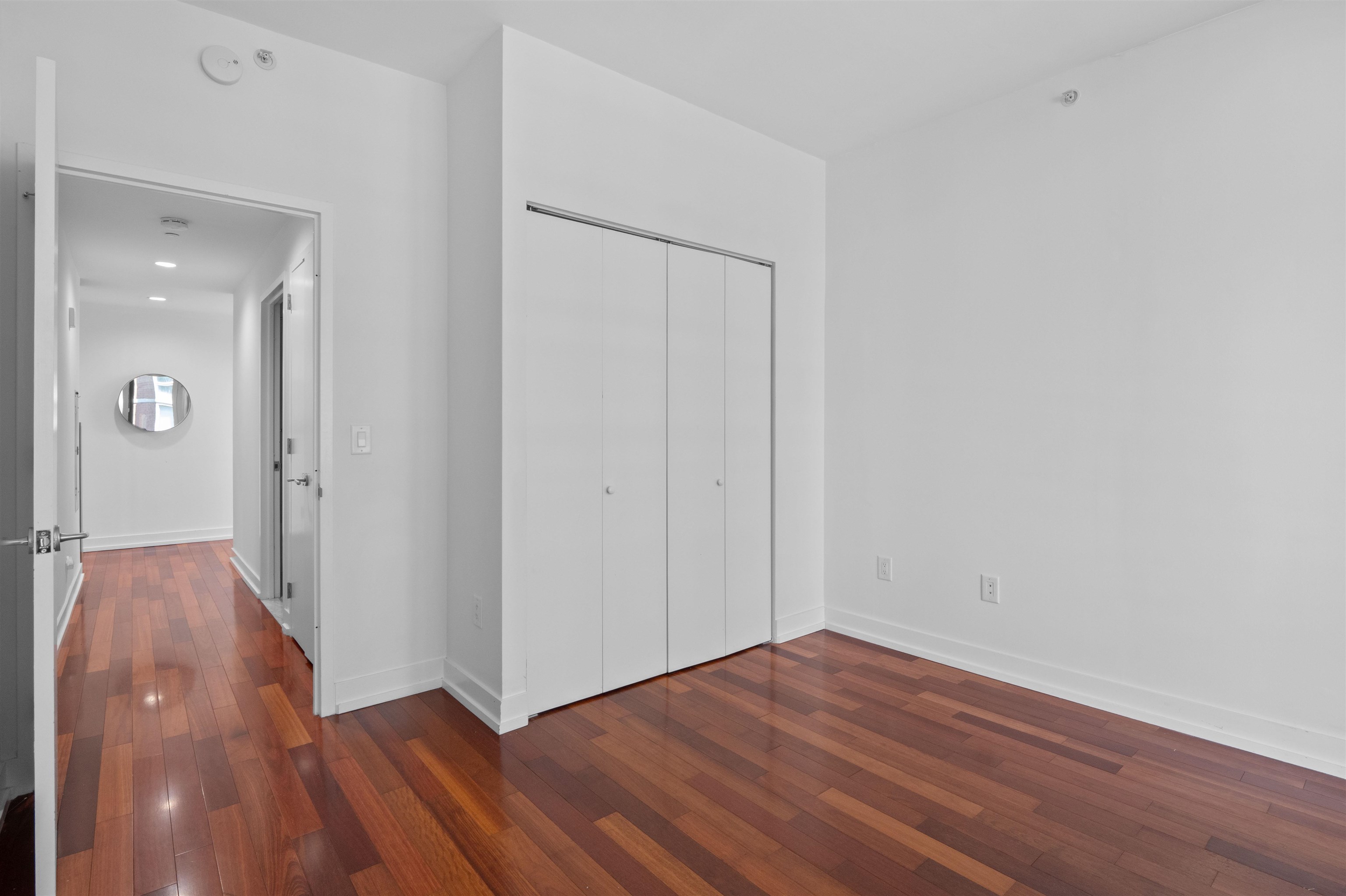 389 WASHINGTON ST Unit: 15E