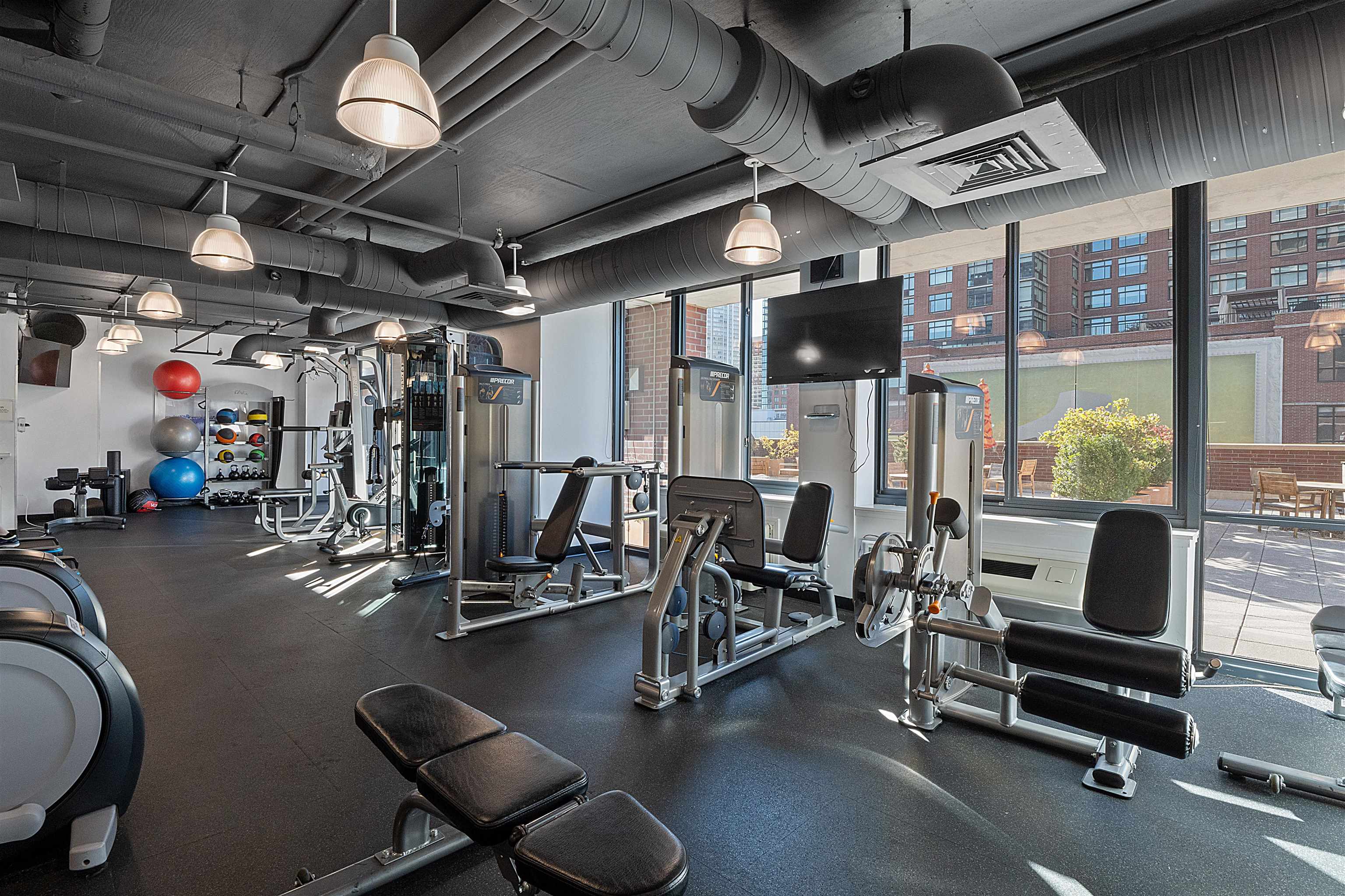 389 WASHINGTON ST Unit: 15E