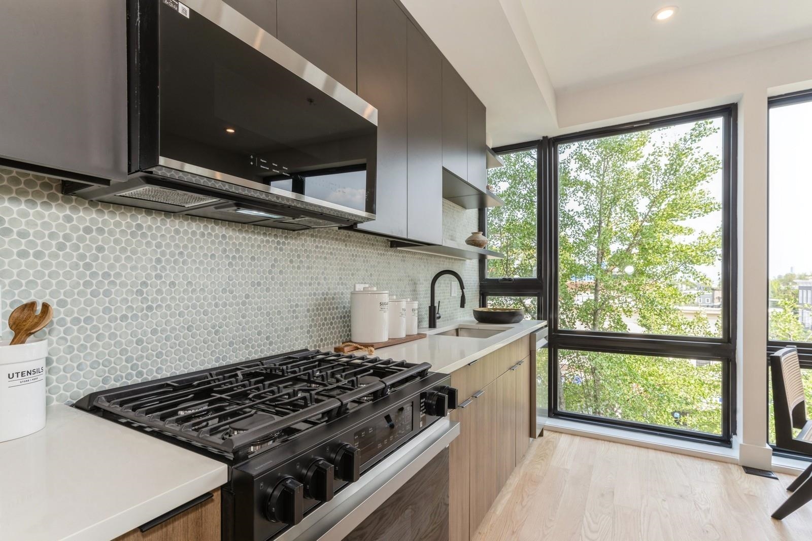 433 CENTRAL AVE Unit: 3A