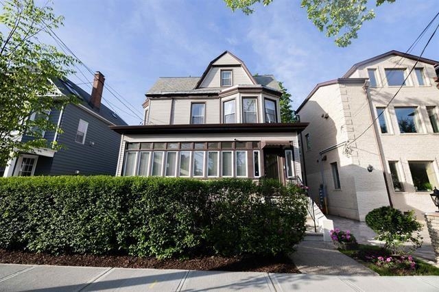 749 BLVD EAST