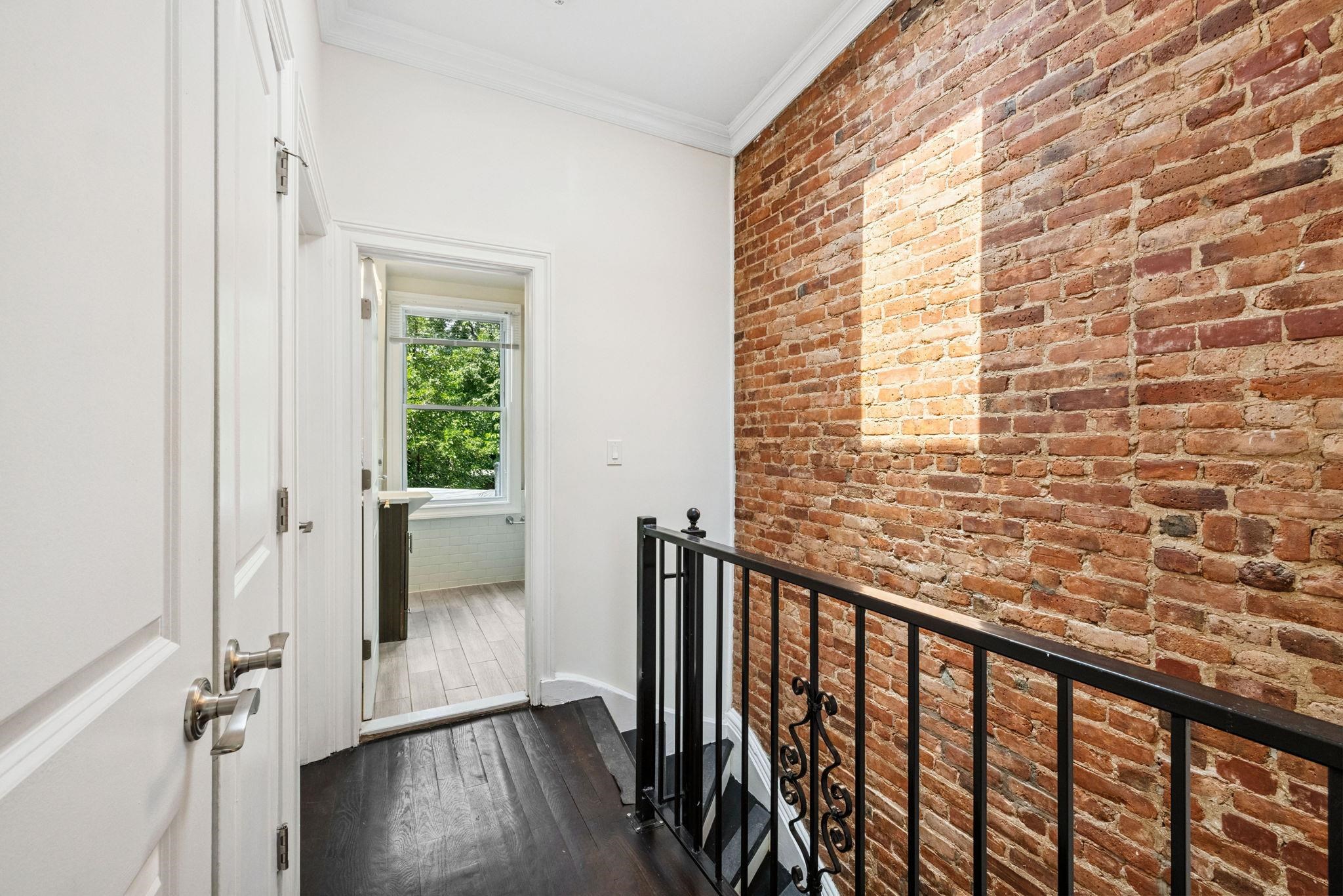 37 ASTOR PL