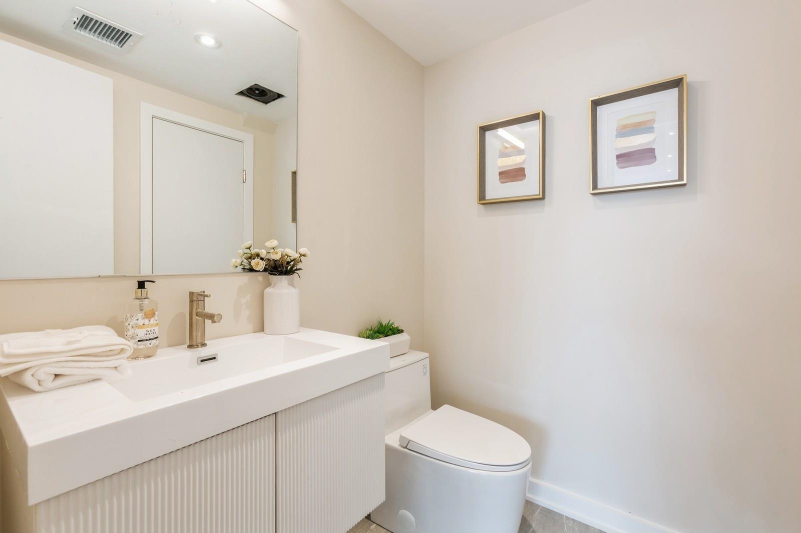 477 MONMOUTH ST Unit: 3
