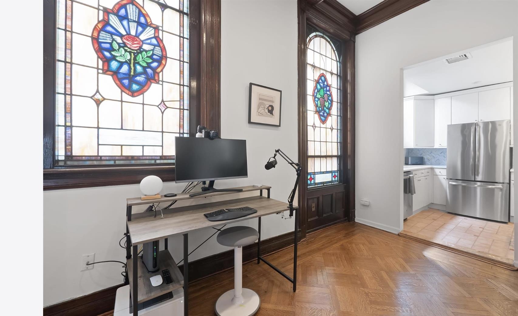 240 9TH ST Unit: 6