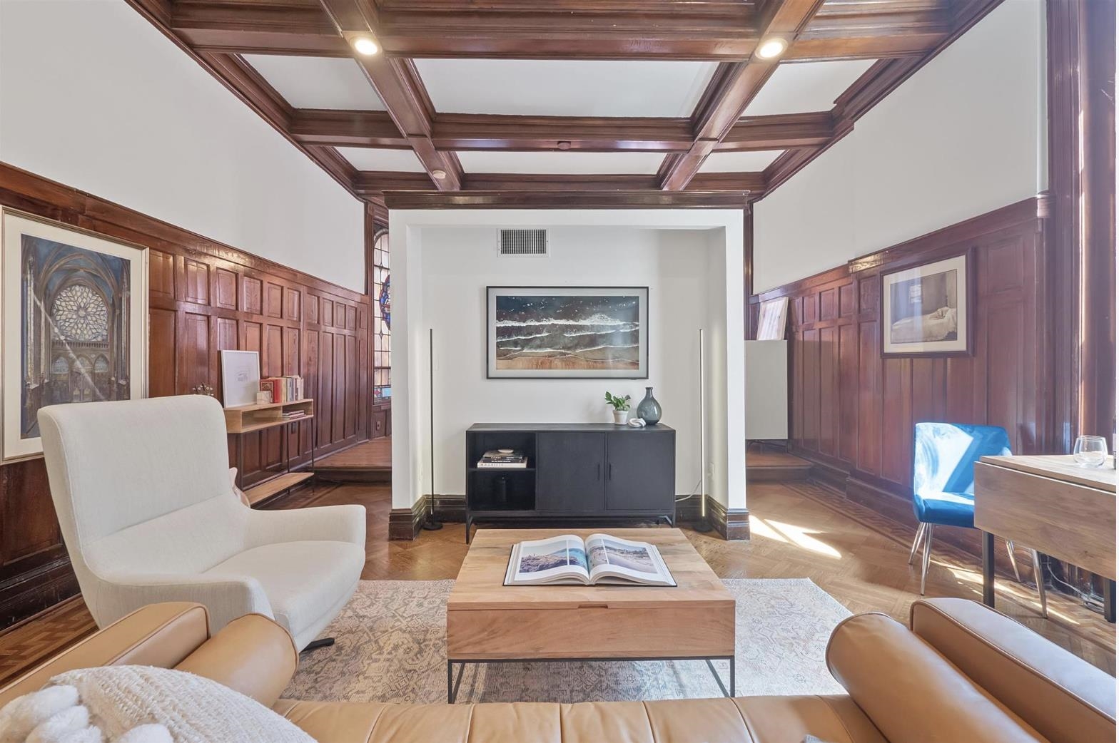 240 9TH ST Unit: 6