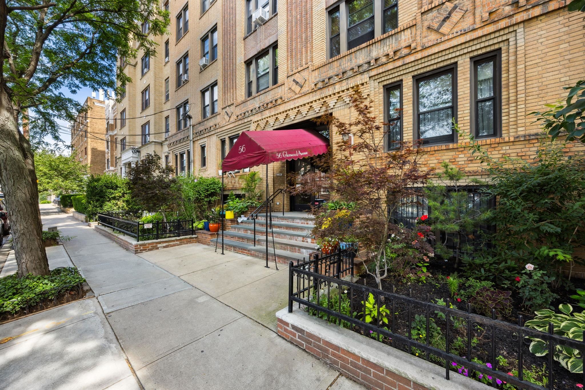 56 GLENWOOD AVE Unit: 55