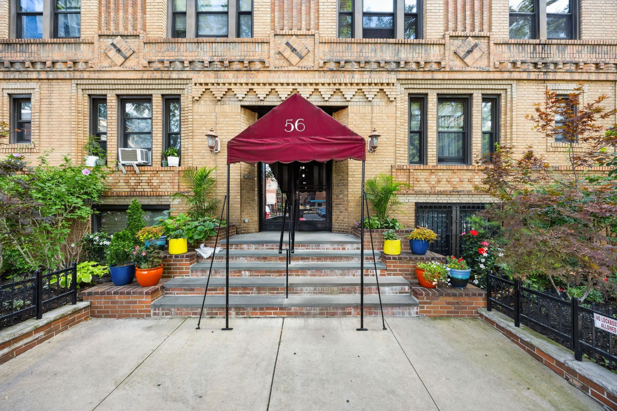 56 GLENWOOD AVE Unit: 55