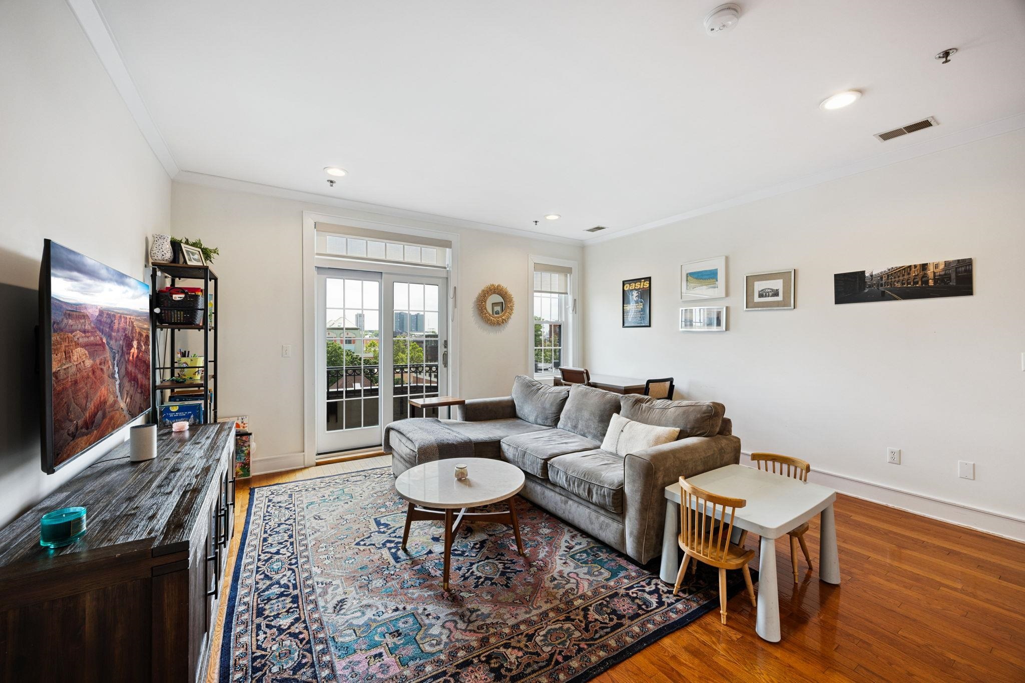 904 JEFFERSON ST Unit: 6G