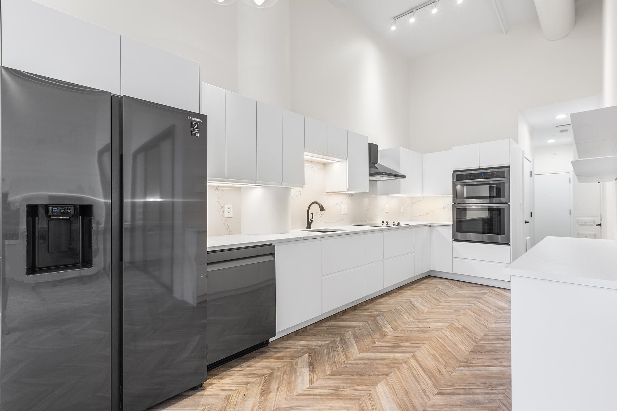 689 LUIS M MARIN BLVD Unit: 808