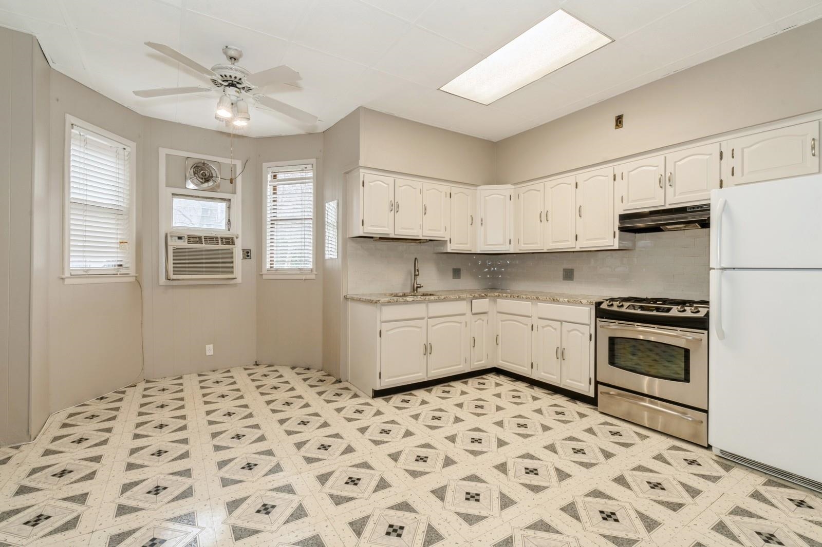 701 BERGEN AVE