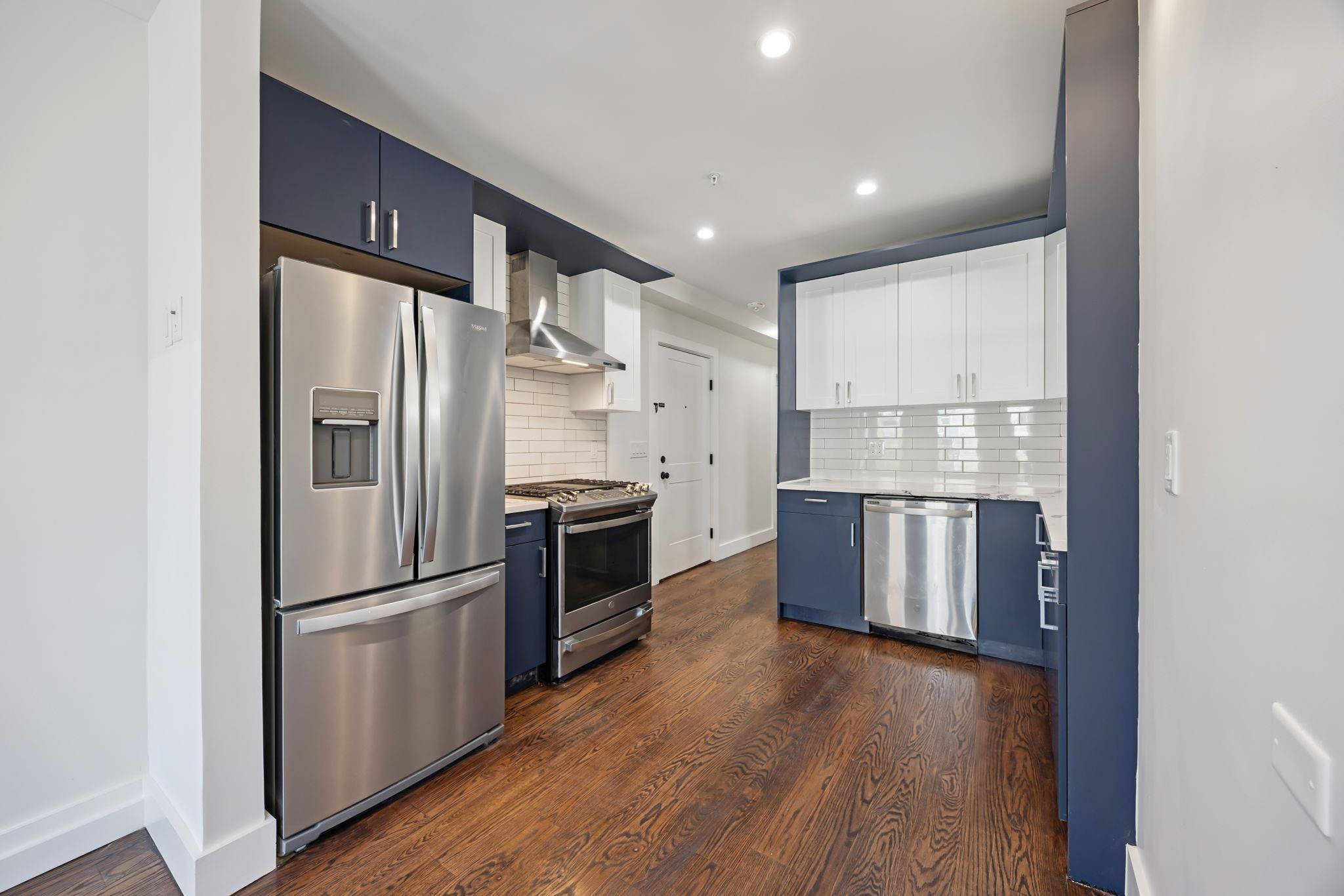 203 3RD ST Unit: 3