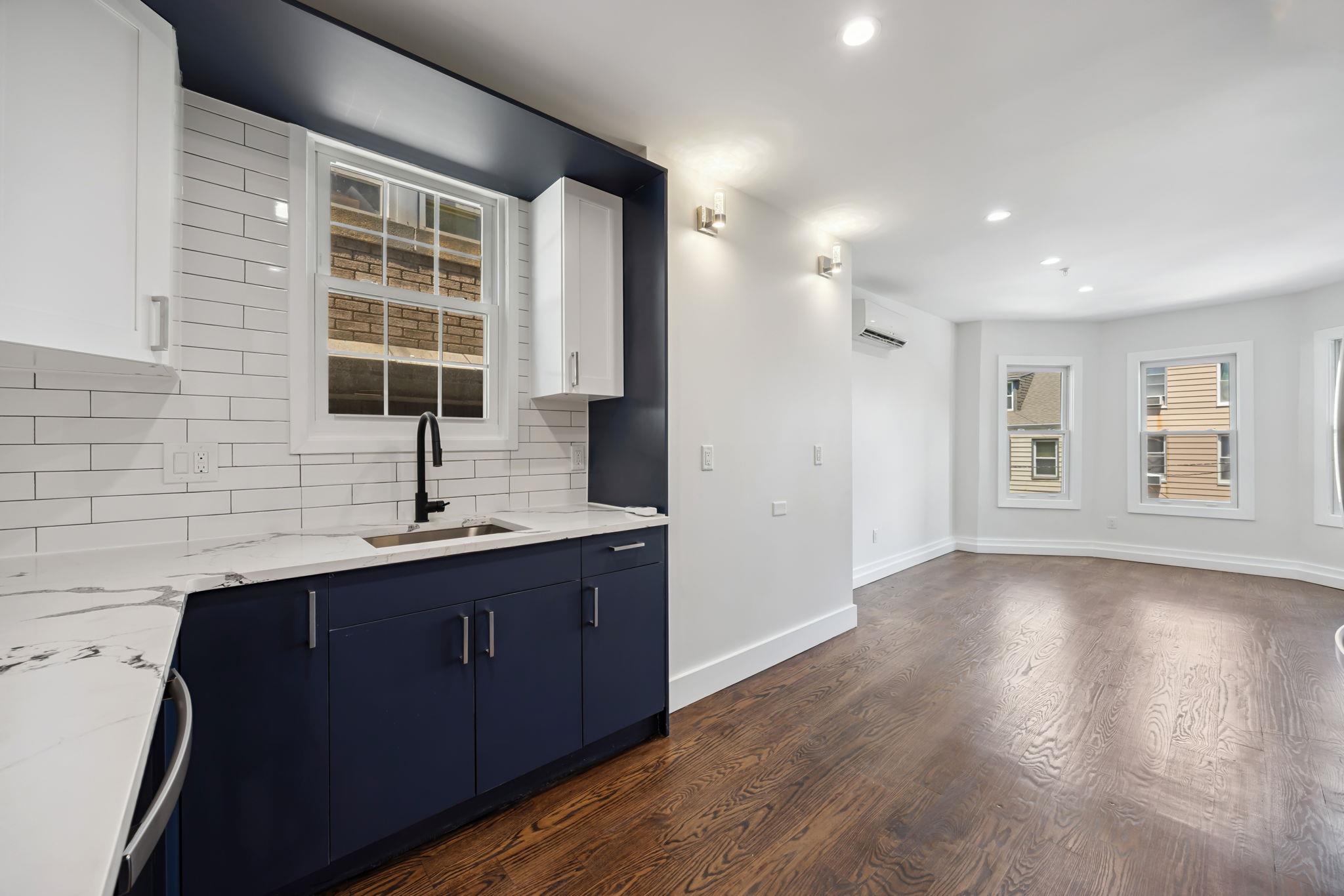 203 3RD ST Unit: 3