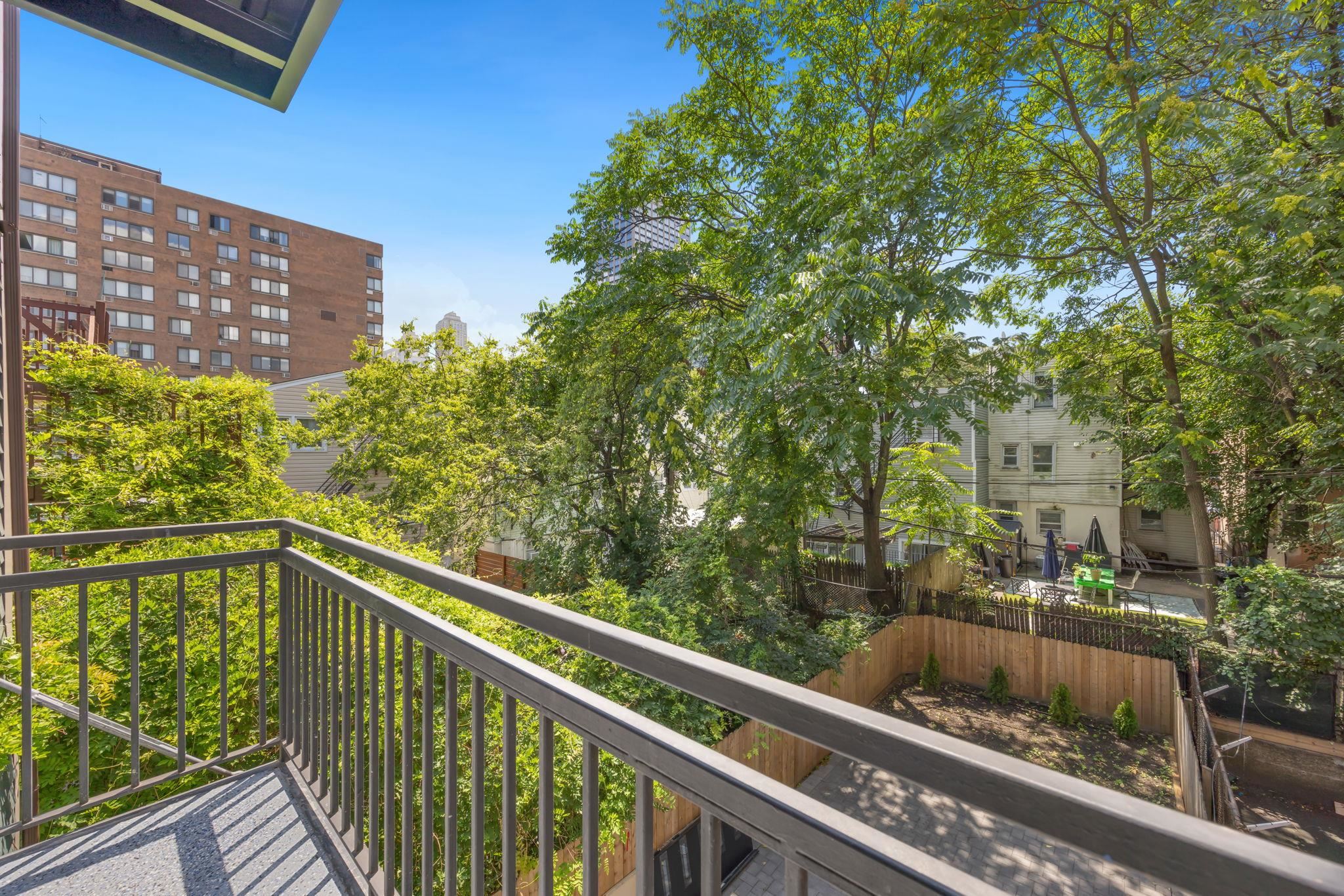 203 3RD ST Unit: 3