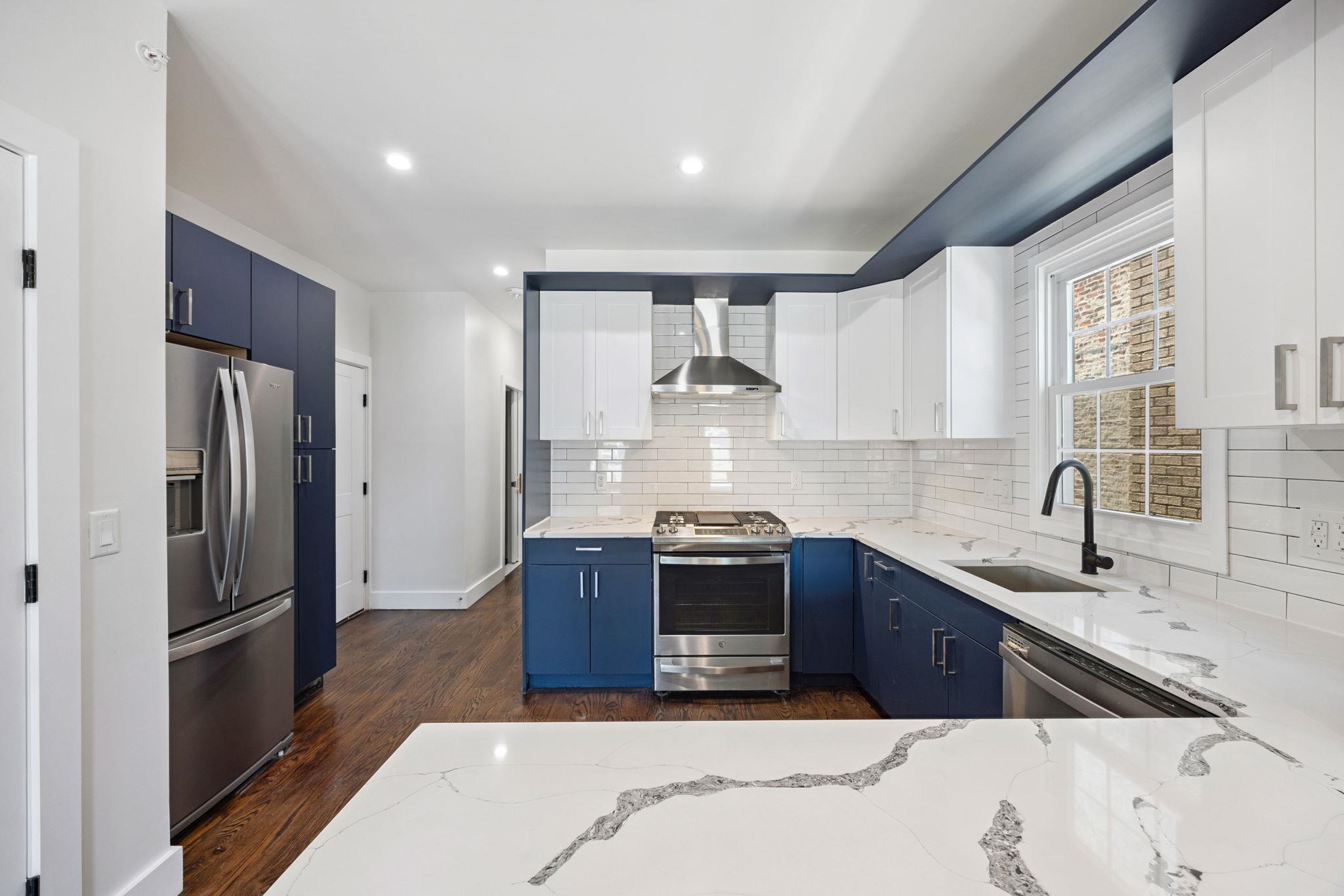 203 3RD ST Unit: 4
