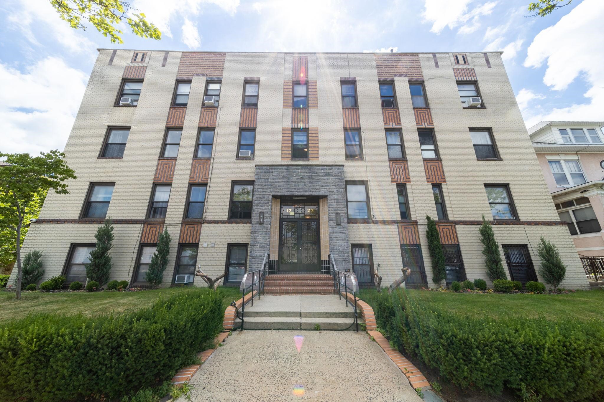 1722 KENNEDY BLVD Unit: 34