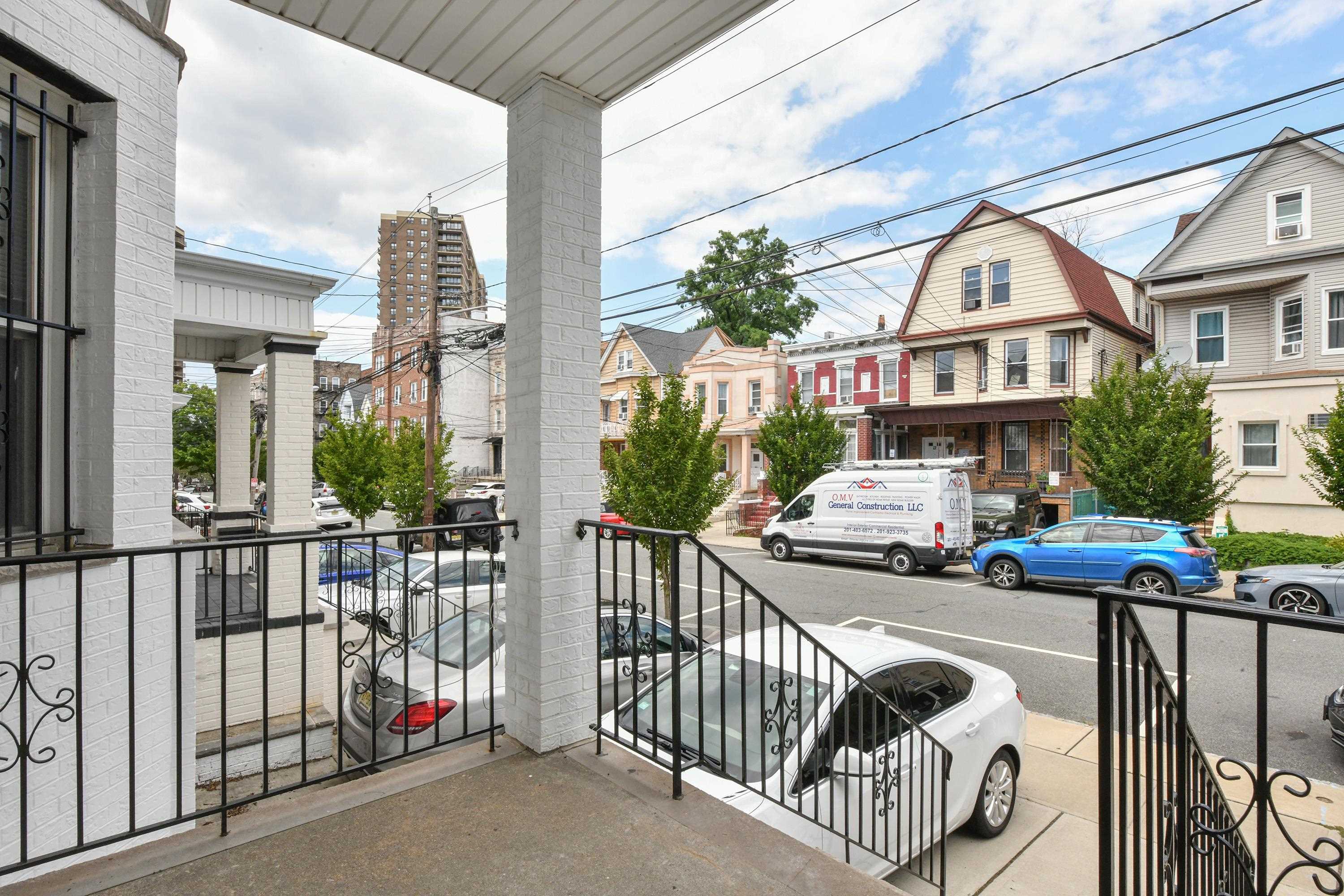 9 50TH ST