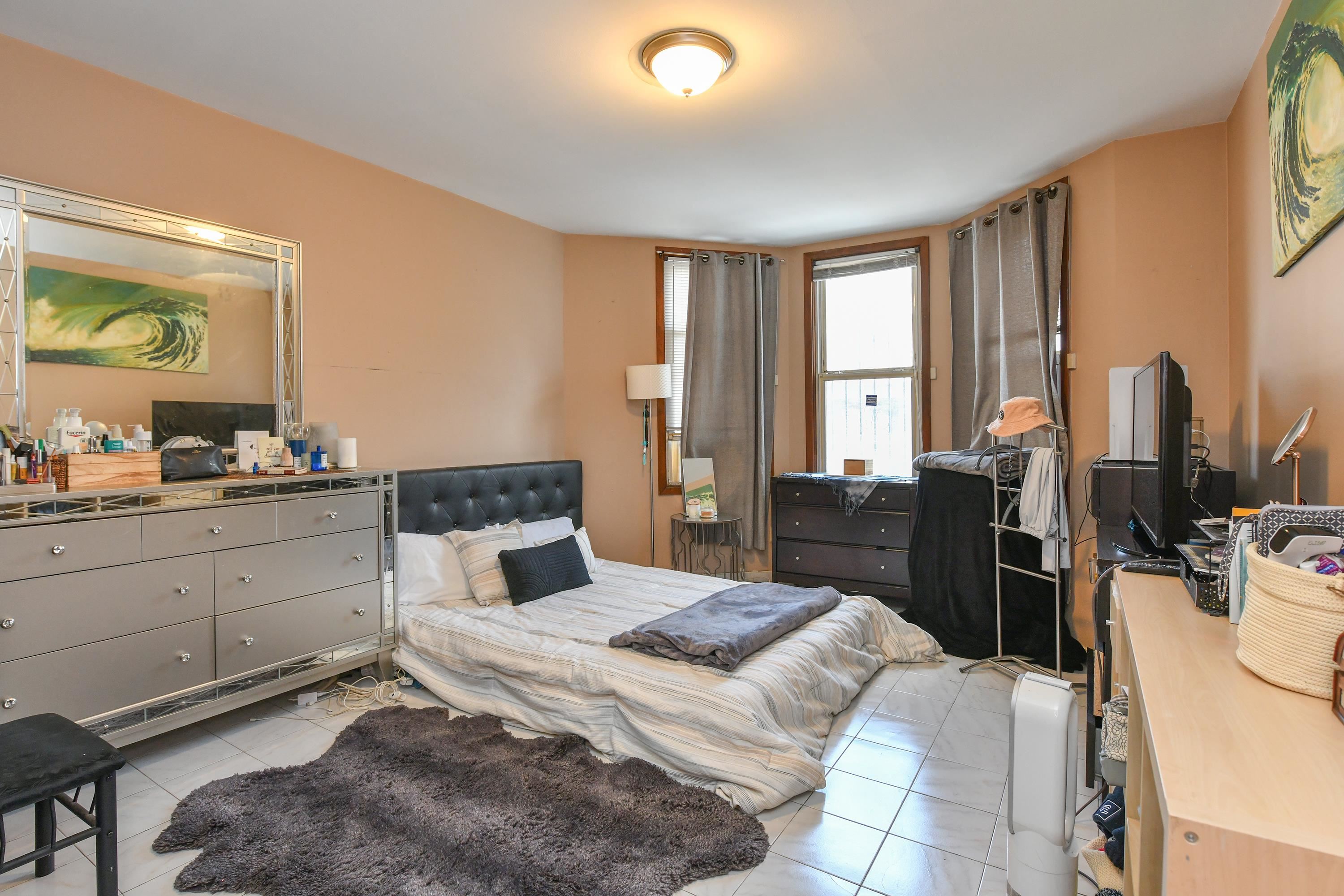 9 50TH ST