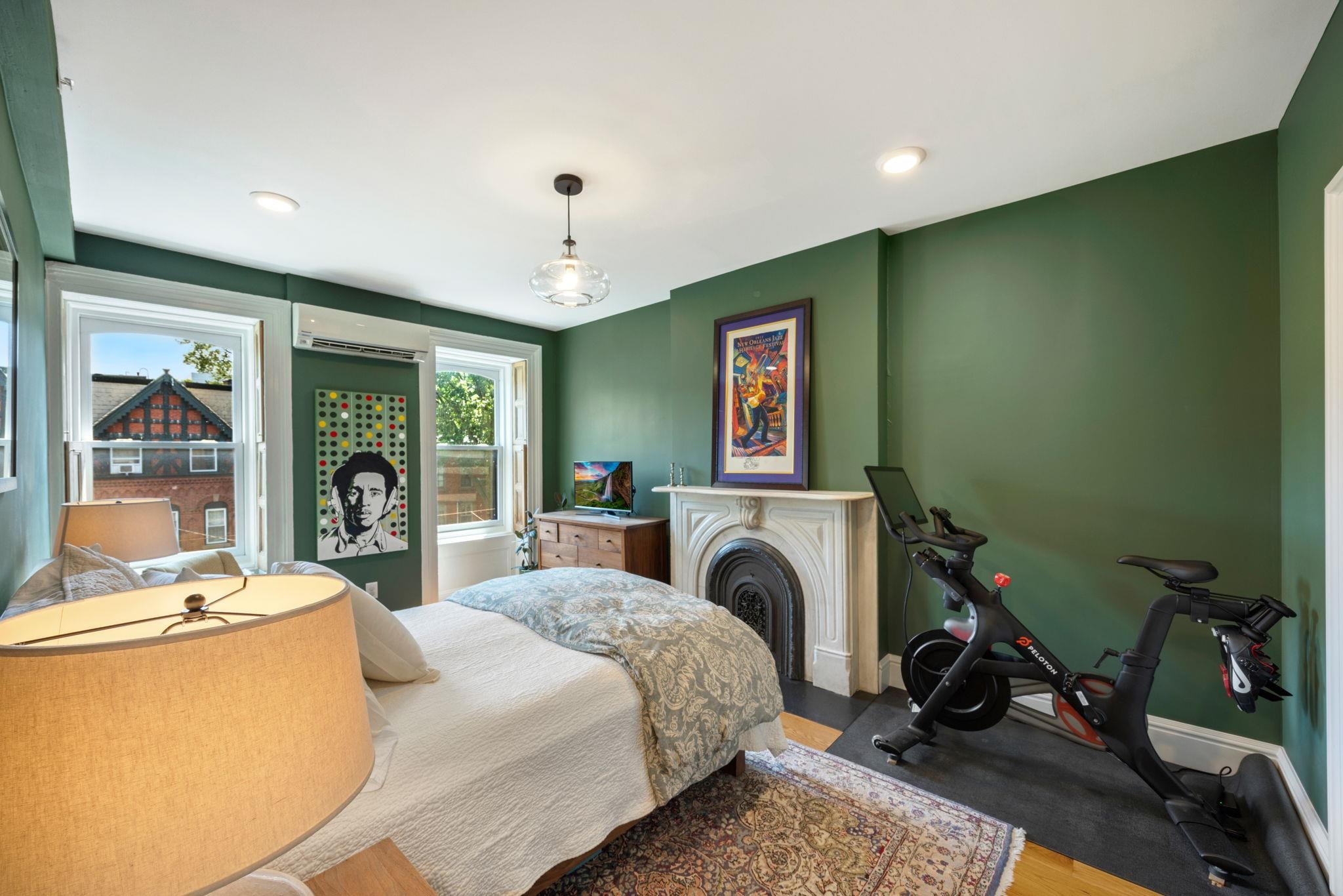 661 JERSEY AVE Unit: 3