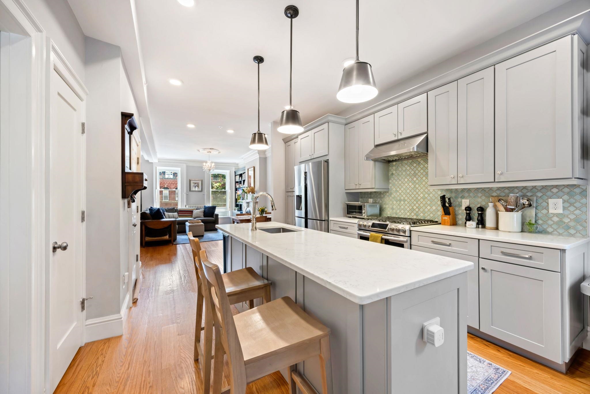 661 JERSEY AVE Unit: 3