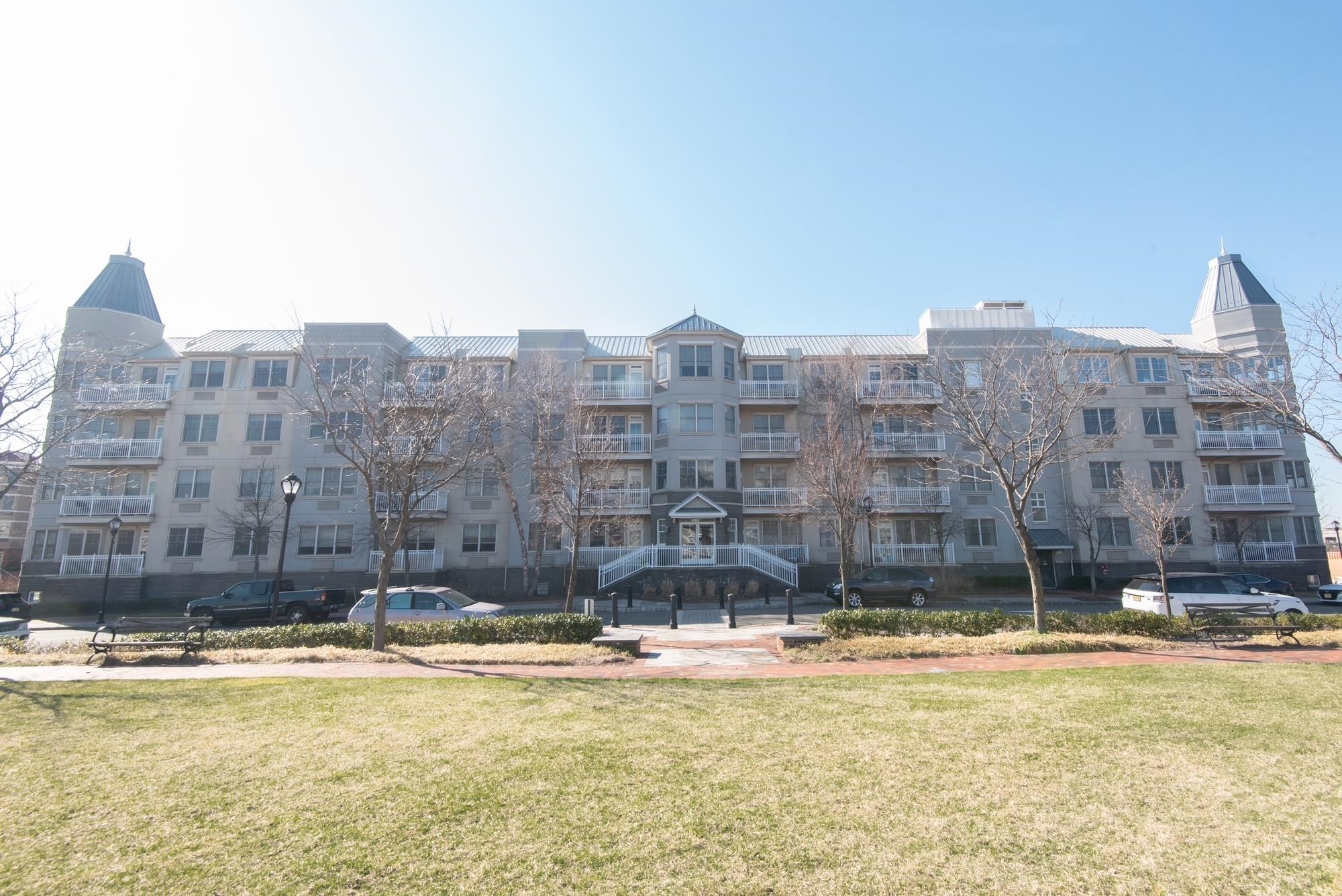 15 FREEDOM WAY Unit: 301