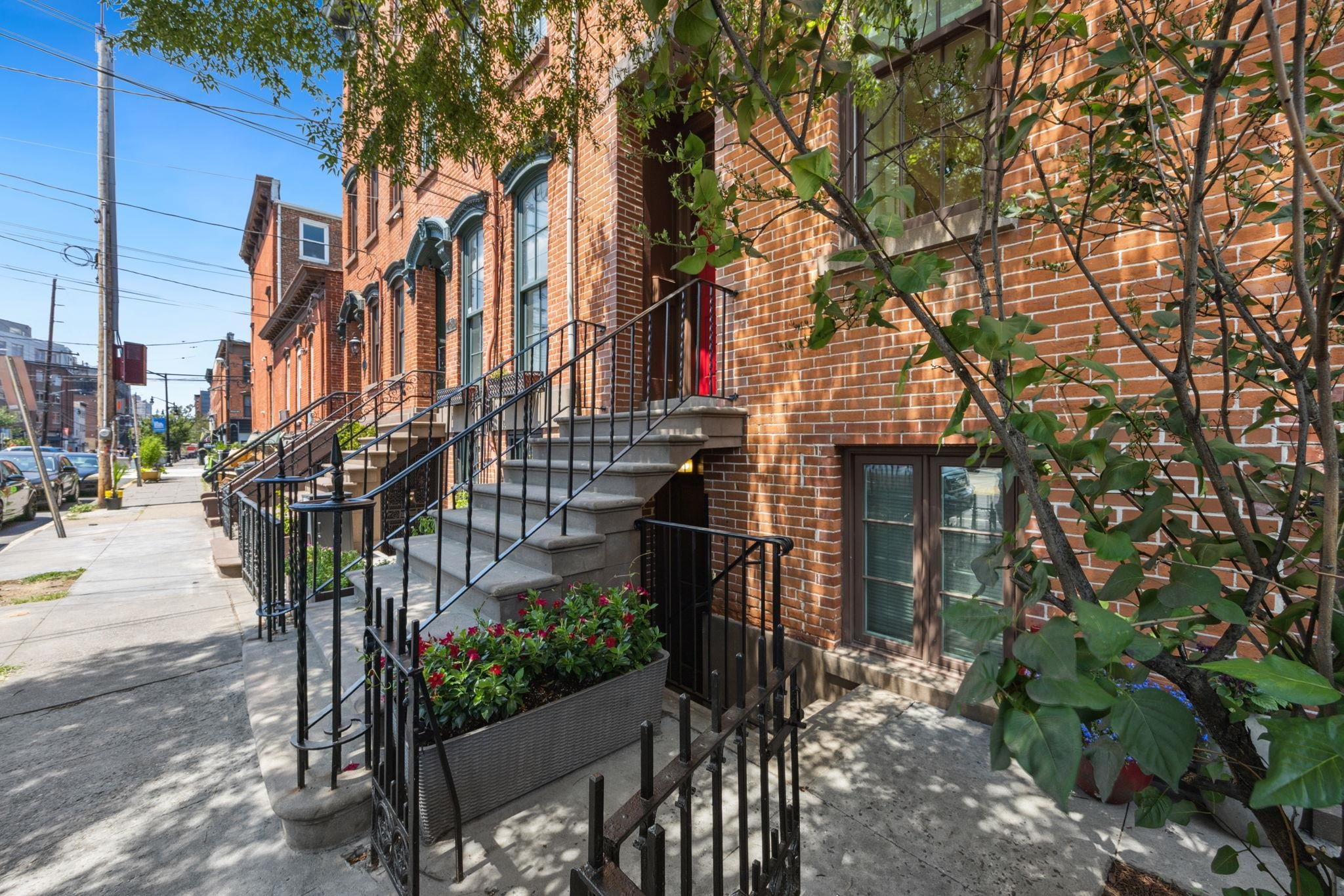 262 1ST ST