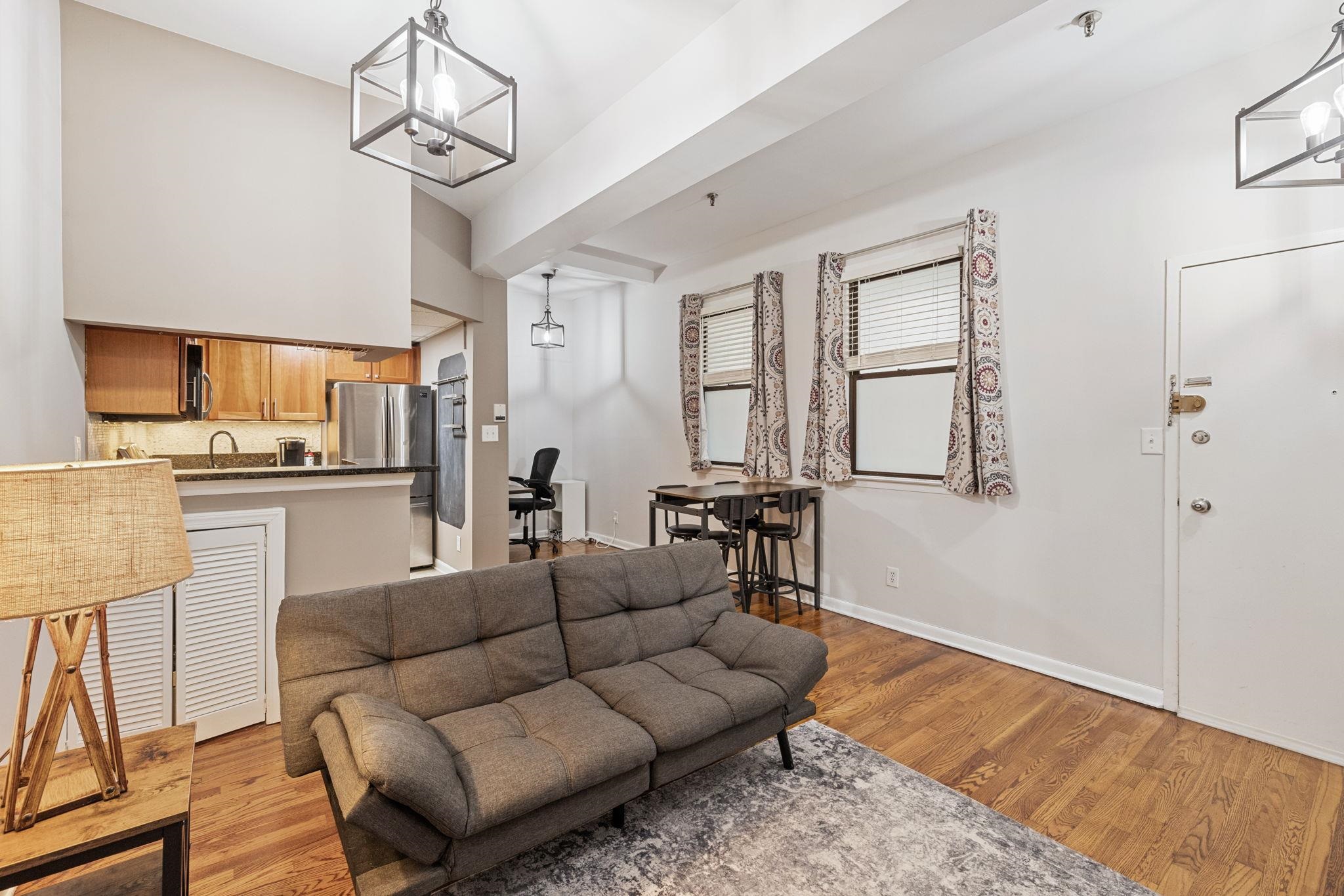 227 CHRISTOPHER COLUMBUS DR Unit: 233B
