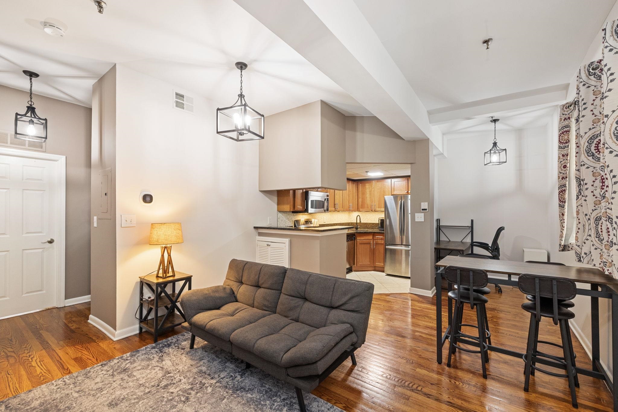 227 CHRISTOPHER COLUMBUS DR Unit: 233B