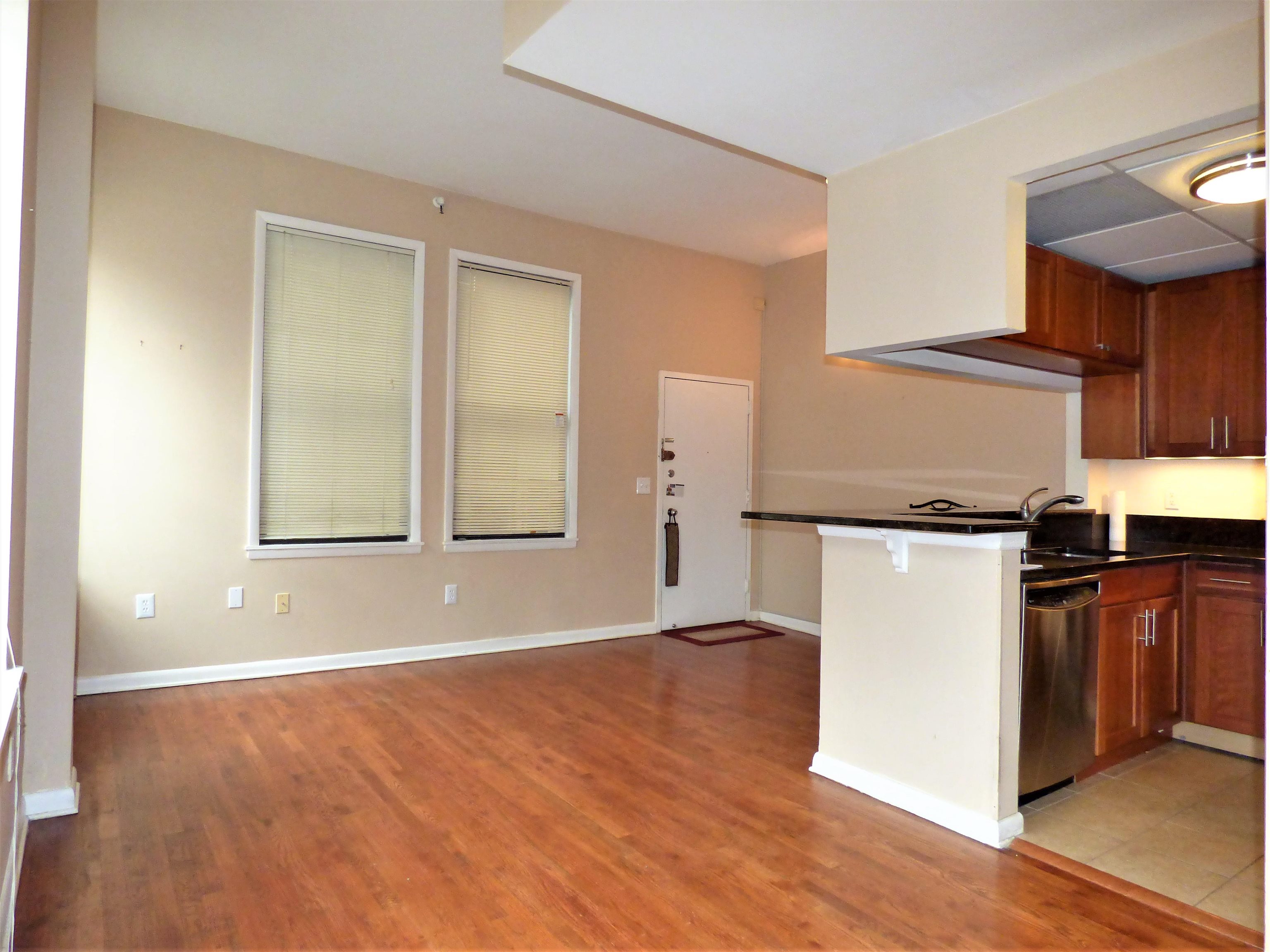 187 WAYNE ST Unit: 204C